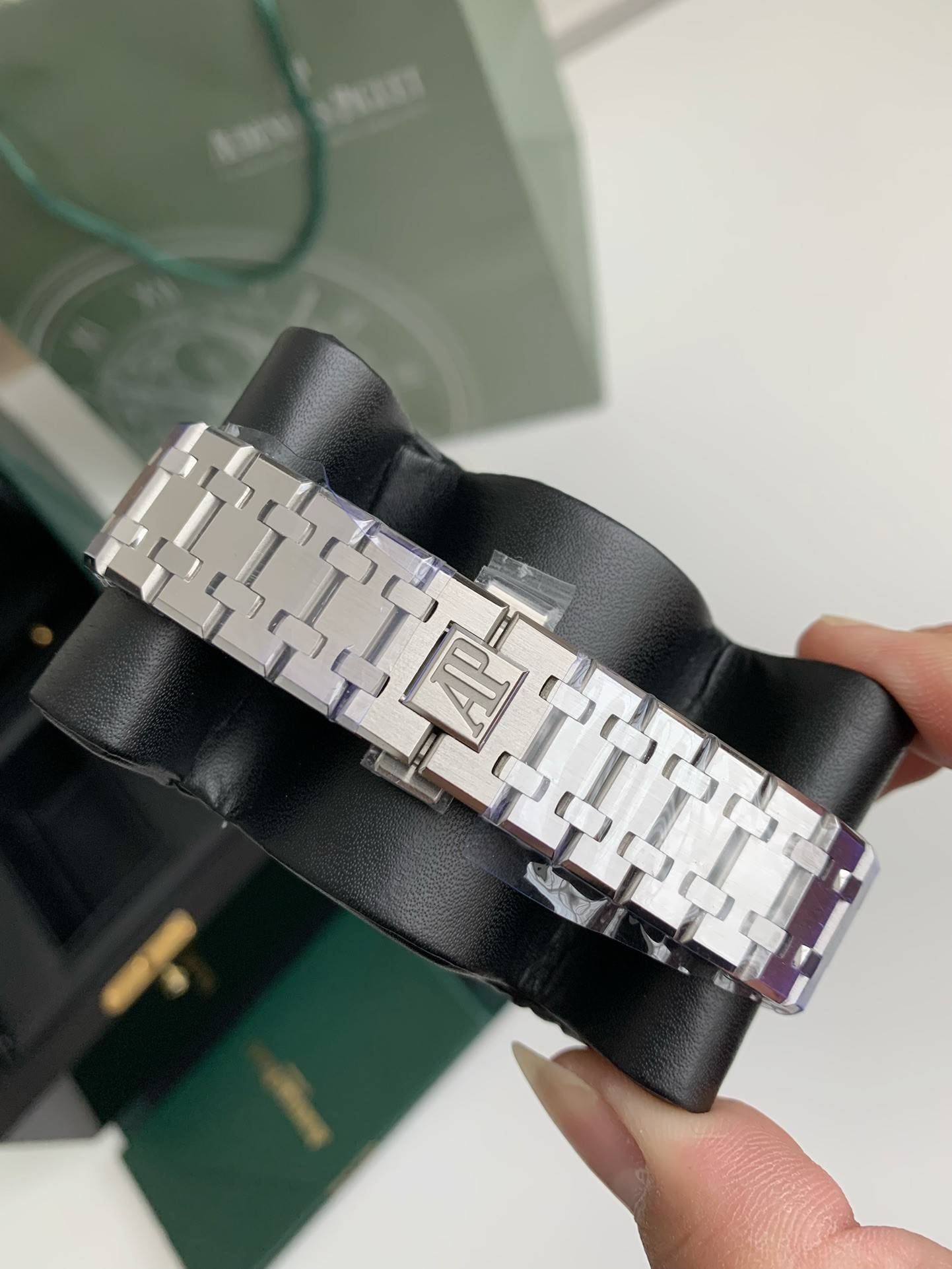 Audemars P1g*et Royal Oak Series Men