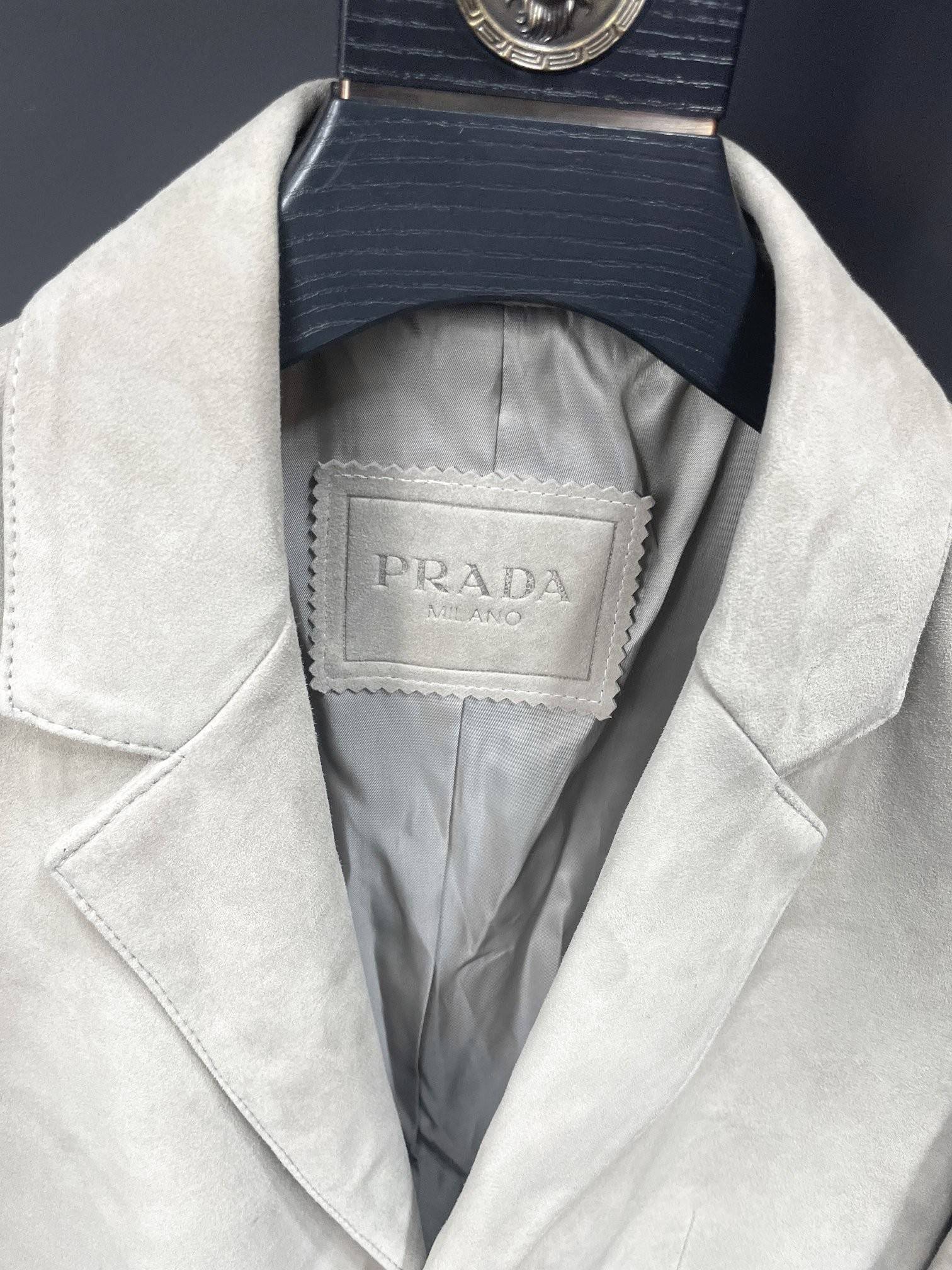 Pra*a deerskin blazer