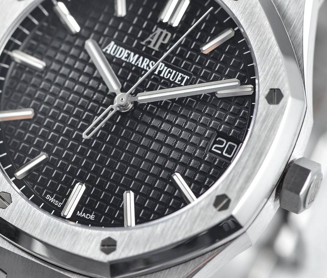 Audemars P1g*et Royal Oak 15500 Series Men