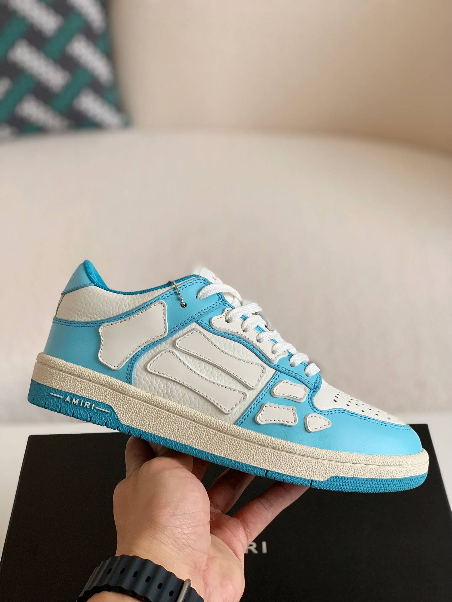 A*RI Bone Sneakers