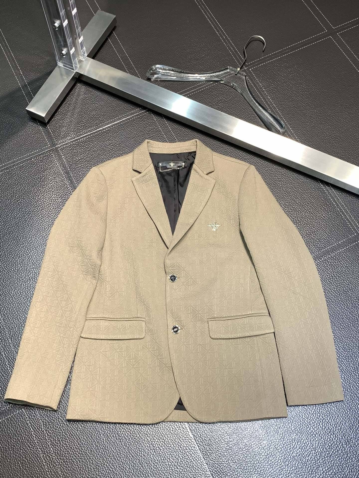 D10r casual suits