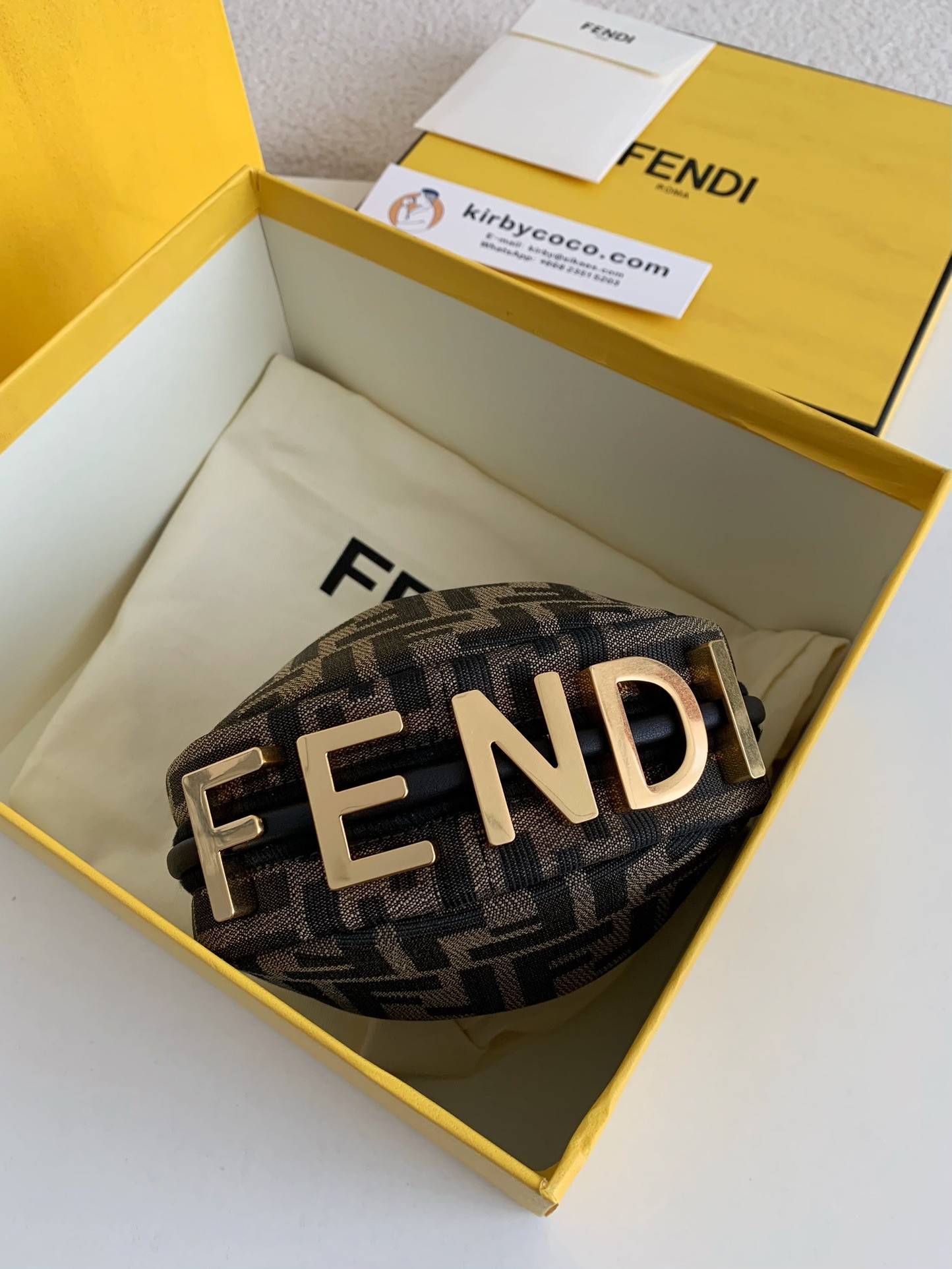 F**di Mini Handbag, Top Quality Size: 16.5 * 14 * 5cm