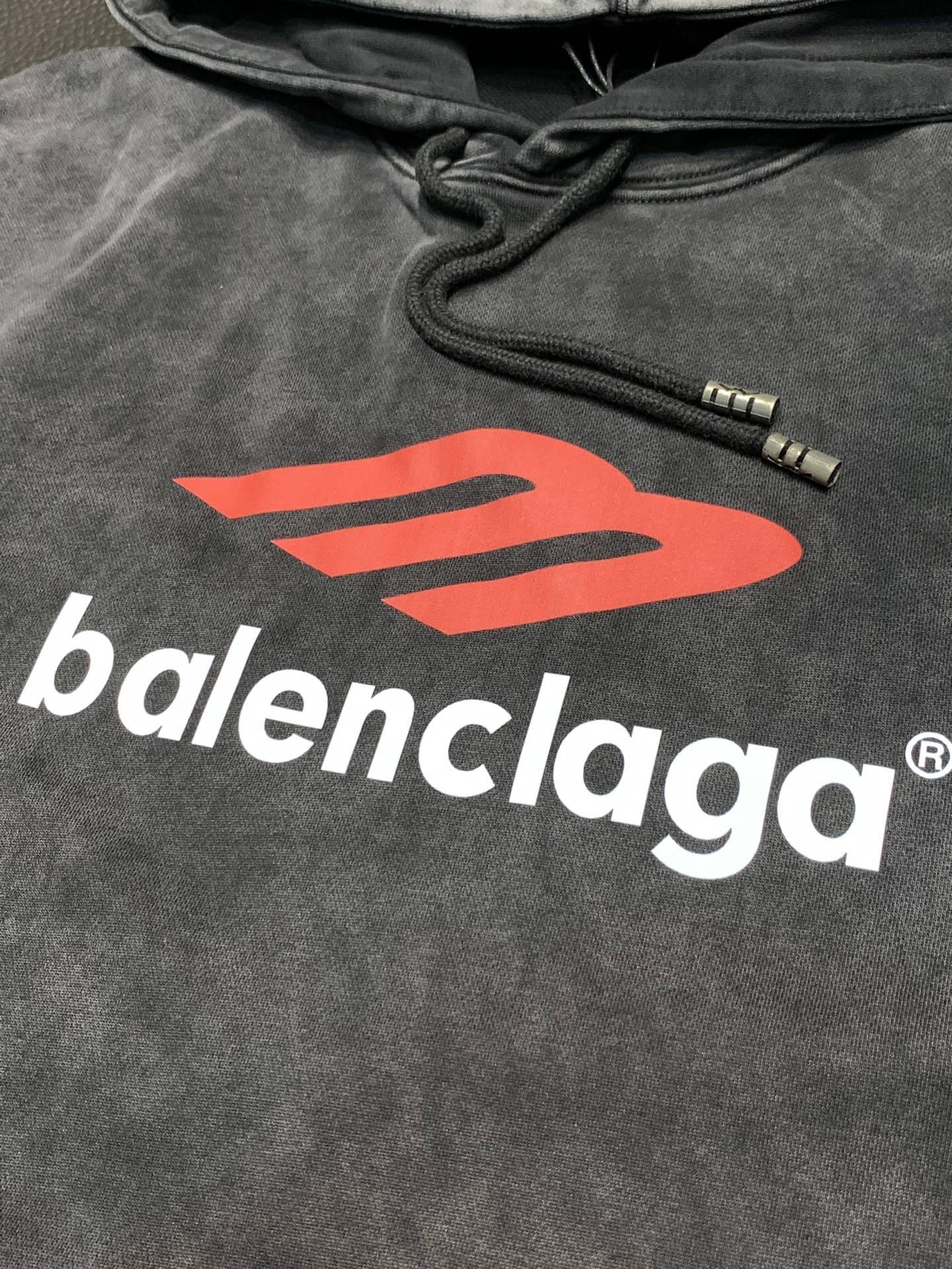 Ba1en*iaga  Men