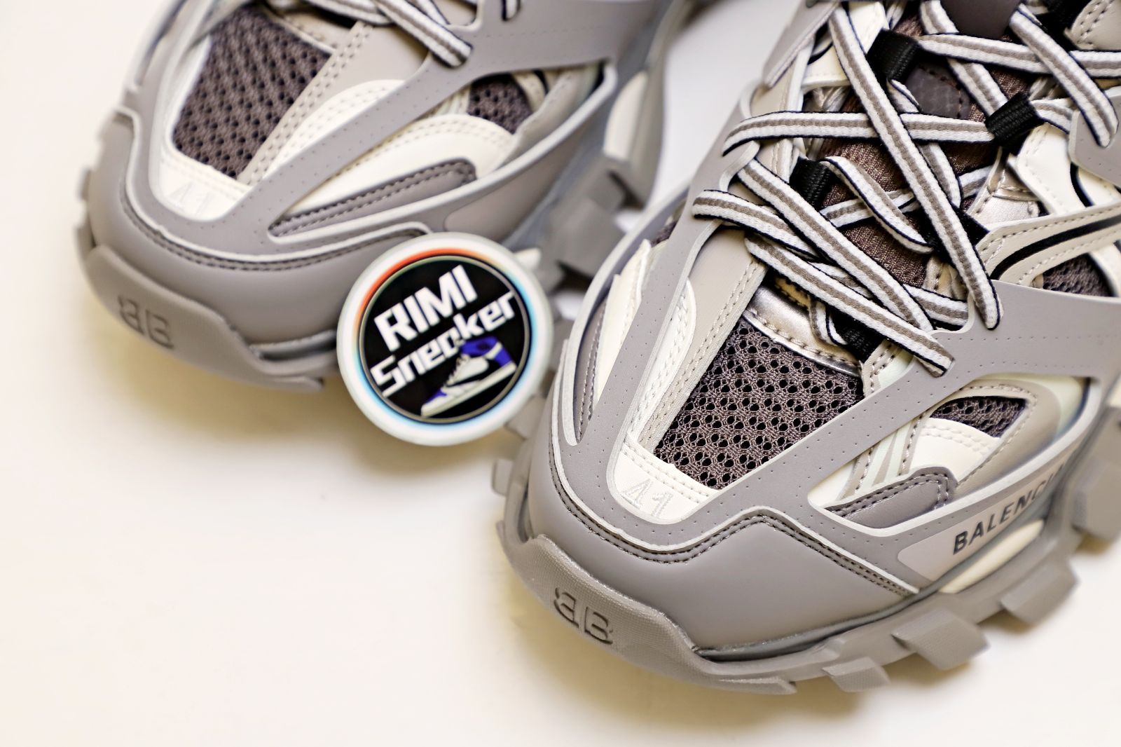 Ba1en*iaga TRACK TRAINER