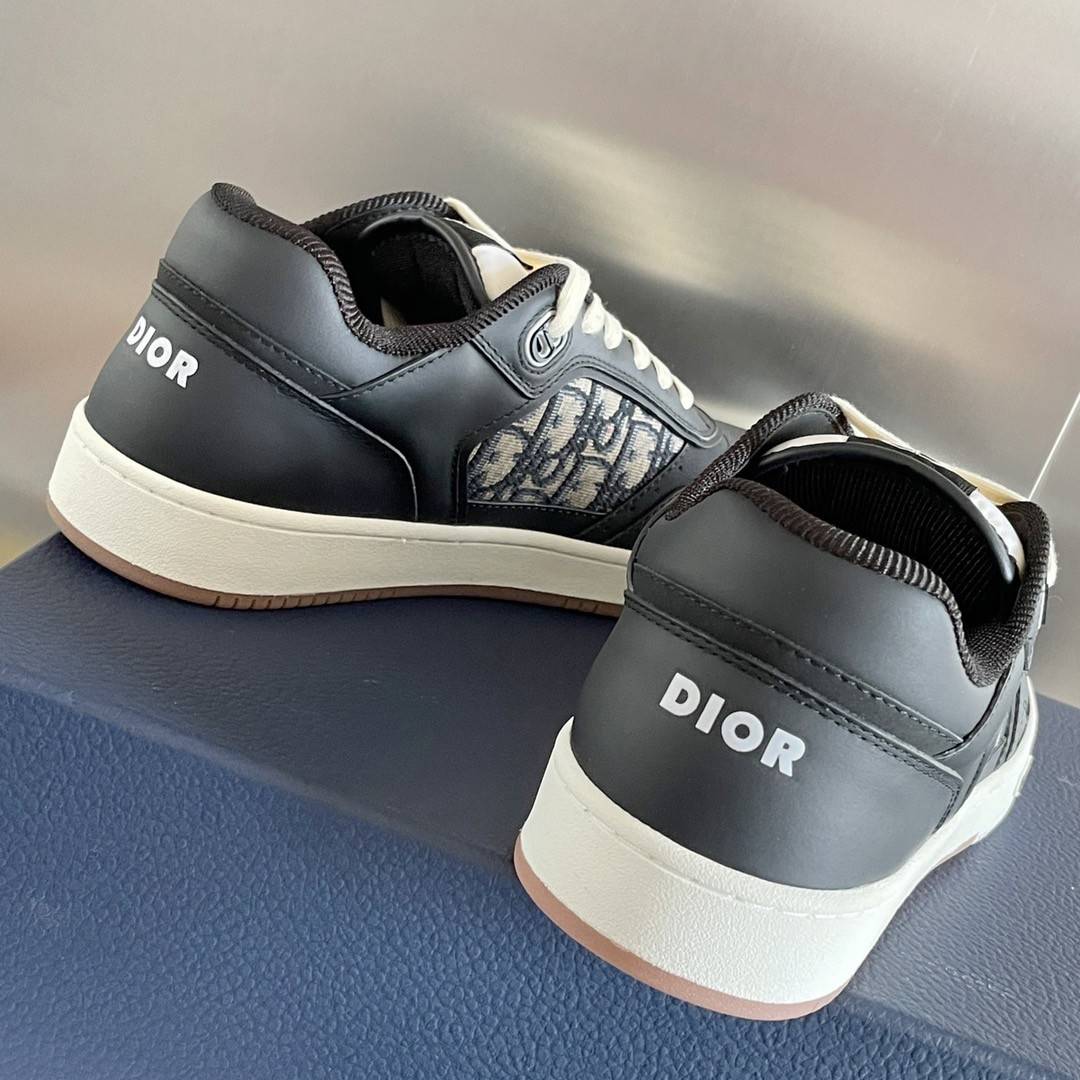 D*OR HIGH LEVEL B27 Sneaker