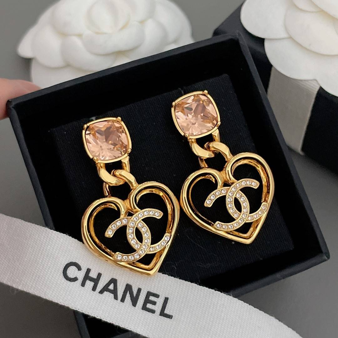 Ch**el Square D1am0nd Heart Stud Earrings