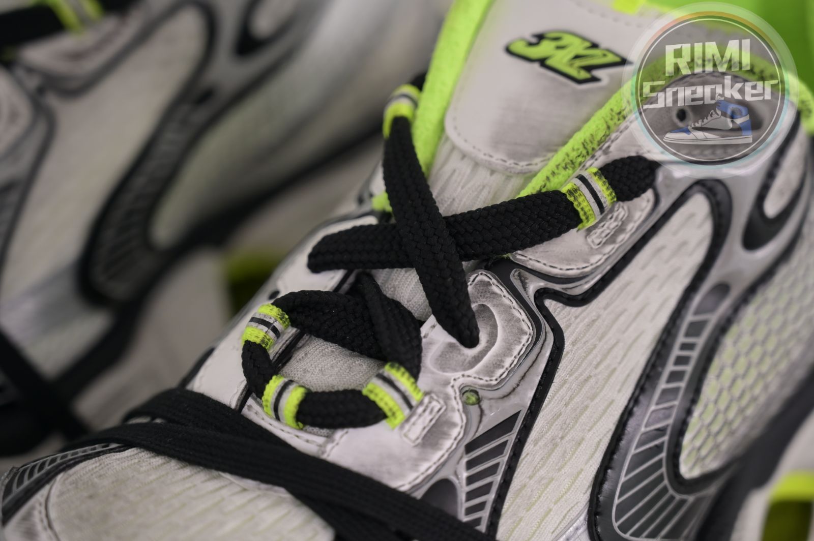 Ba1en*iaga PHANTOM SNEAKER