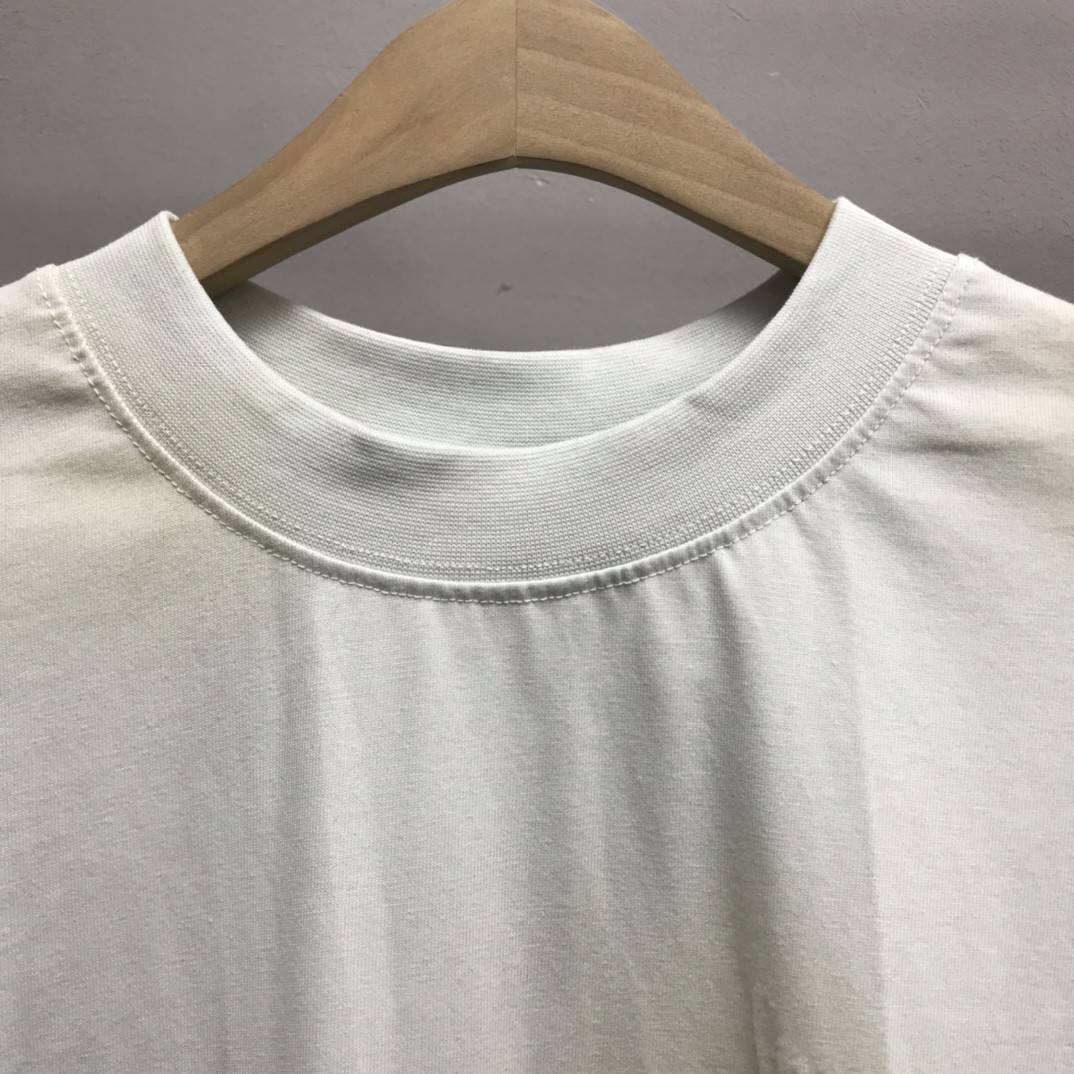 Ba1en*iaga BB Industrial Cement Painted T-Shirt