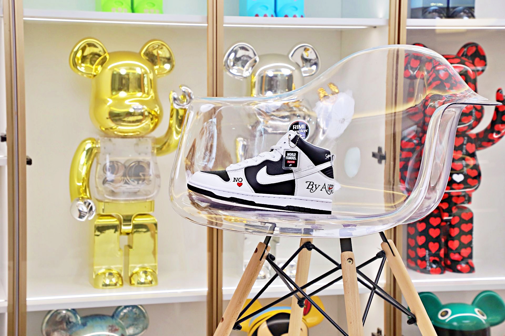 NIKE SB DUNK HIGH Svp*me BY ANY MEANS