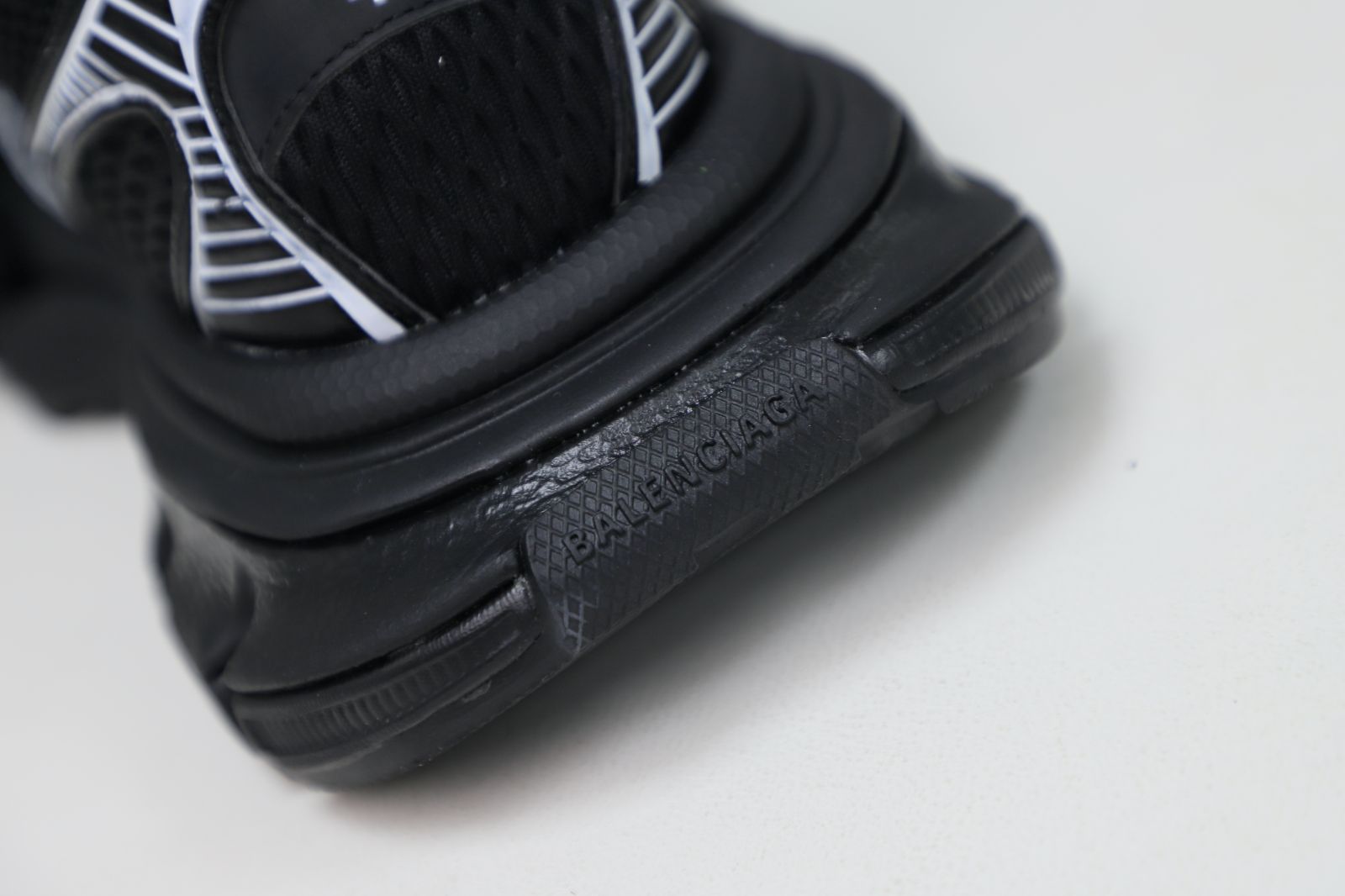 Ba1en*iaga PHANTOM SNEAKER