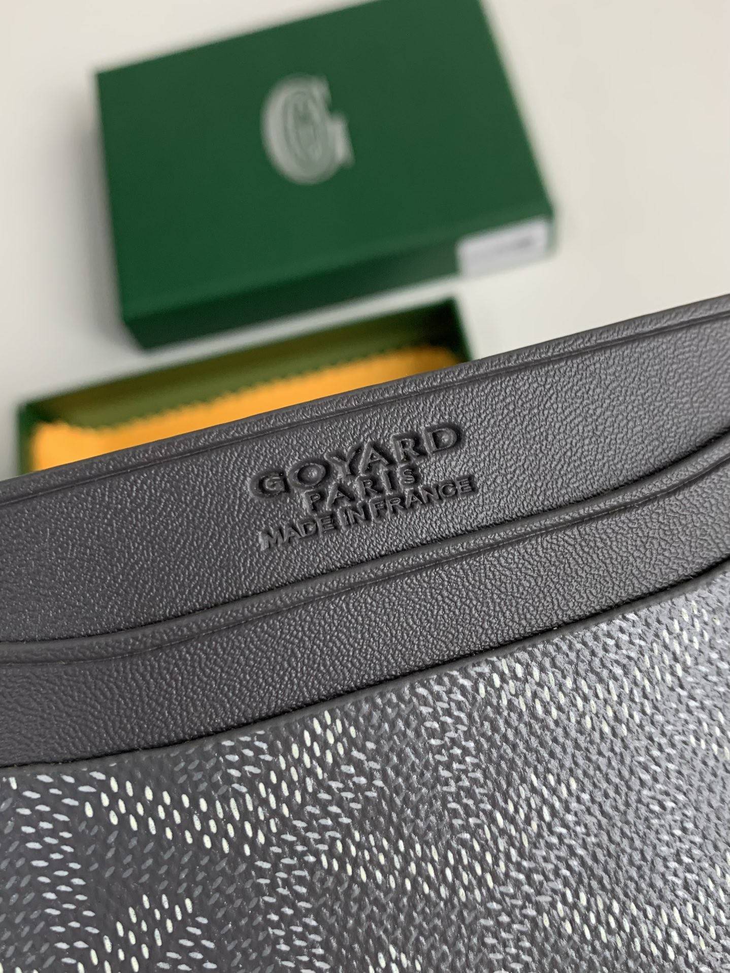 G09ard Card bag