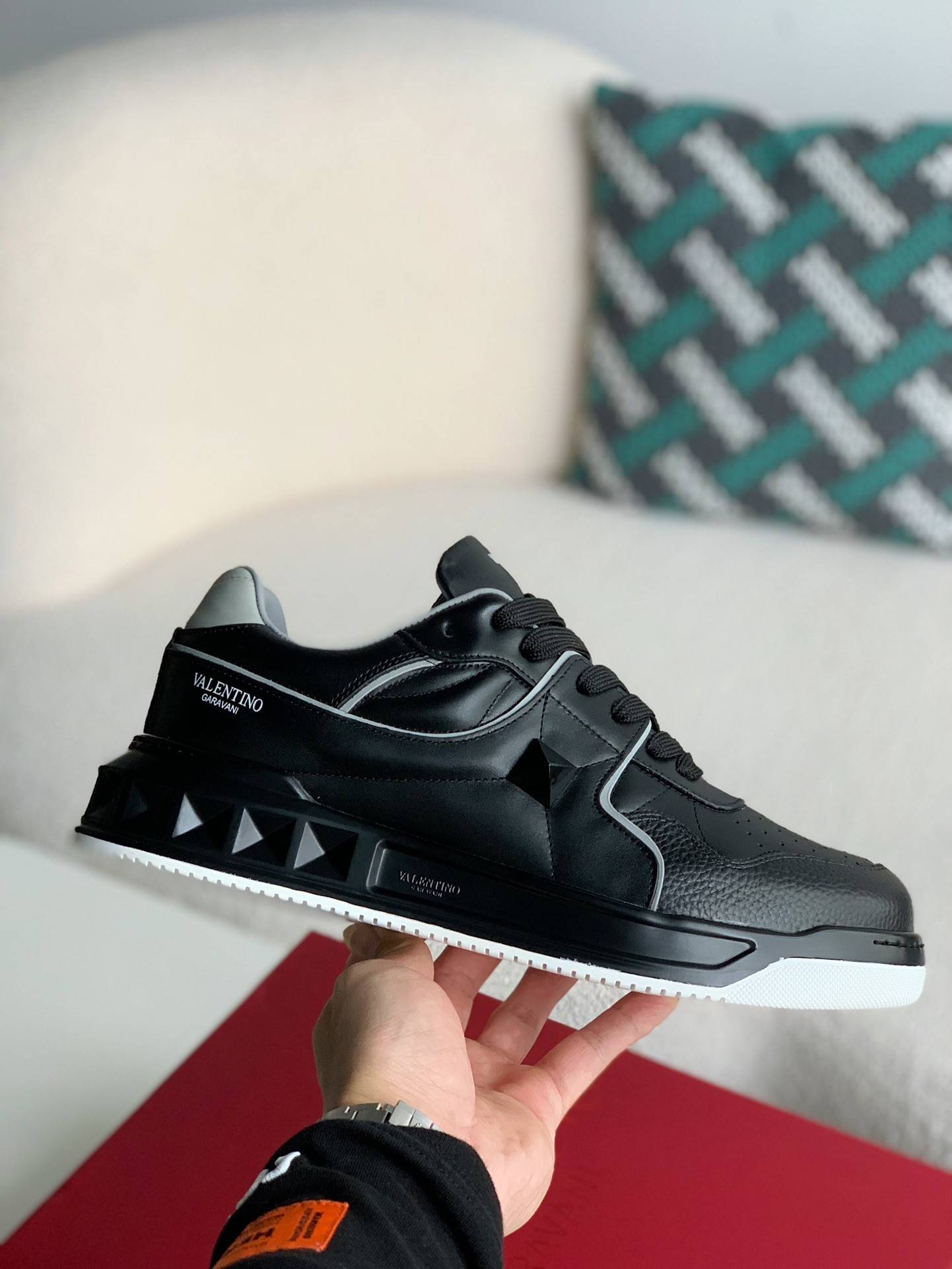 Va1e*ntin0 One Stud Sneakers