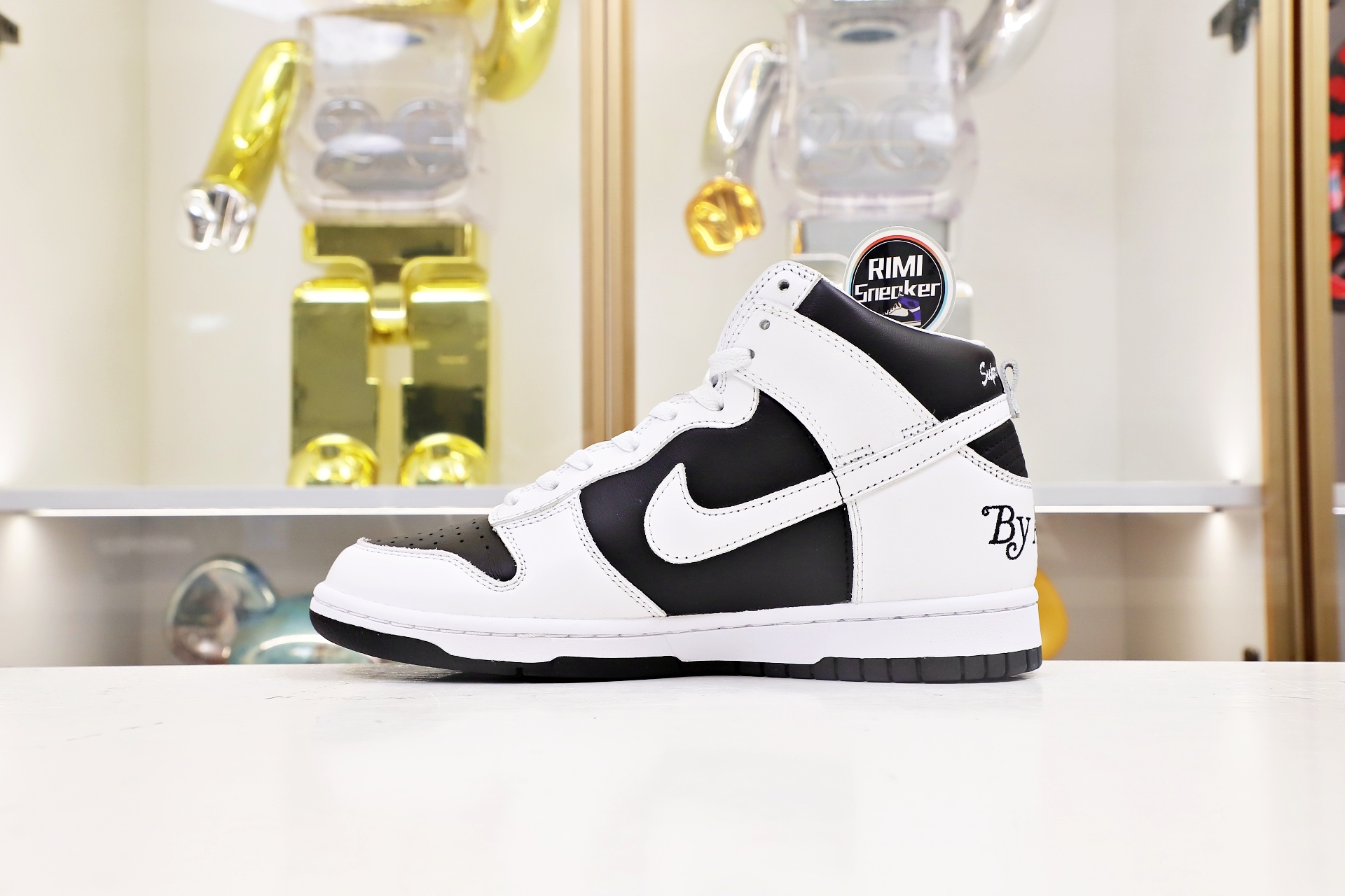 NIKE SB DUNK HIGH Svp*me BY ANY MEANS