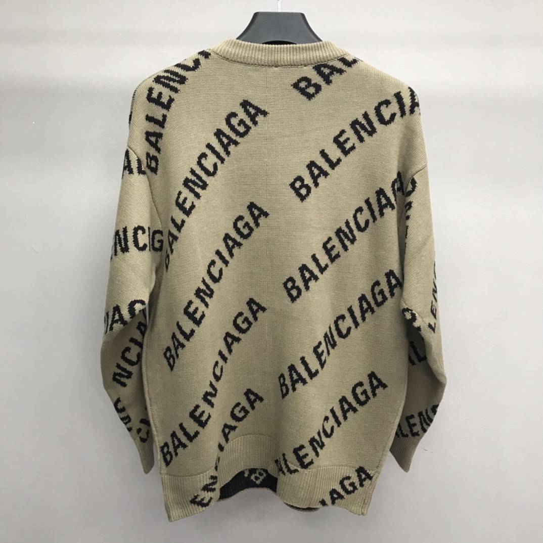 Ba1en*iaga letter sweater