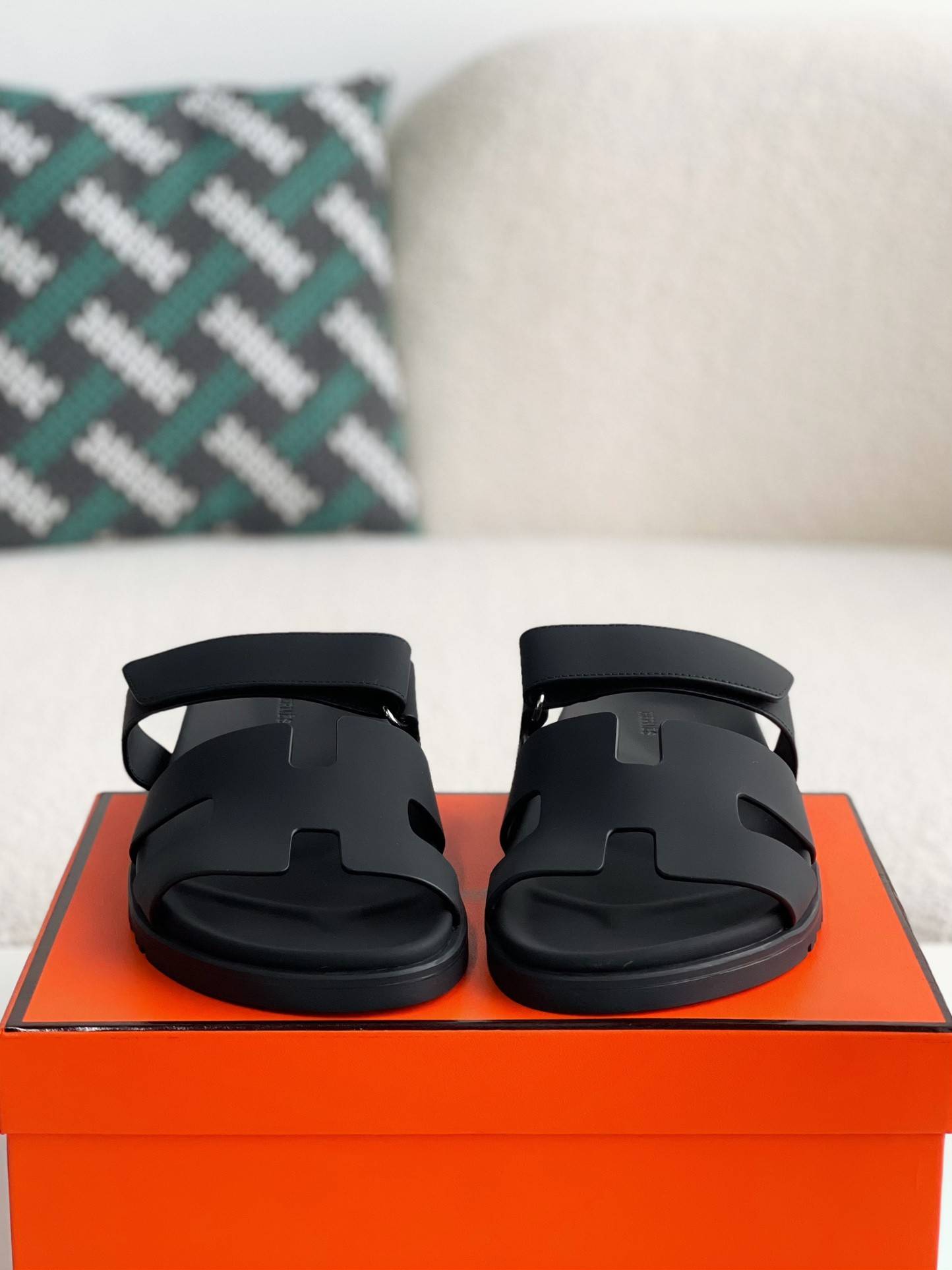 H**me5 zmir sandal
