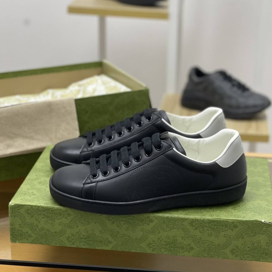 GU*Isneakers S*pport chip phone sensing
