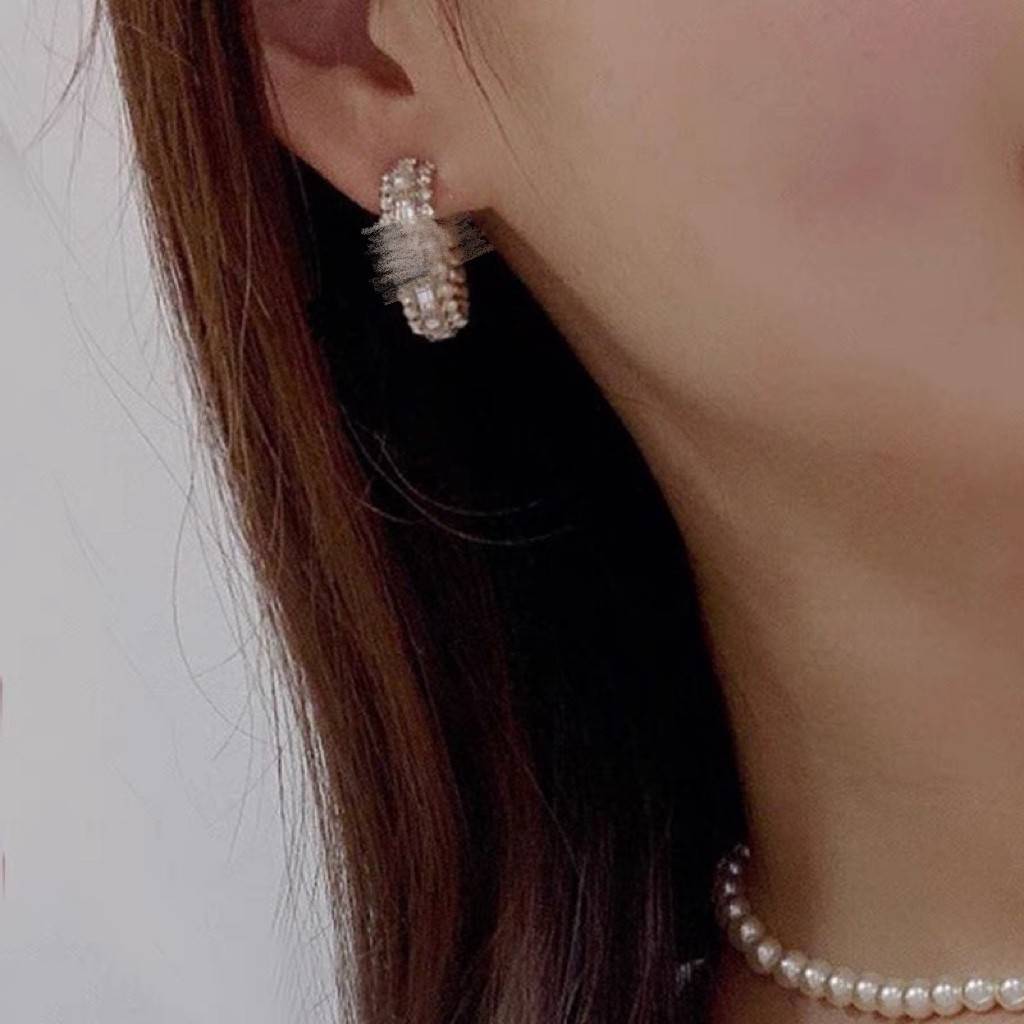 Ch**el curved drill earrings