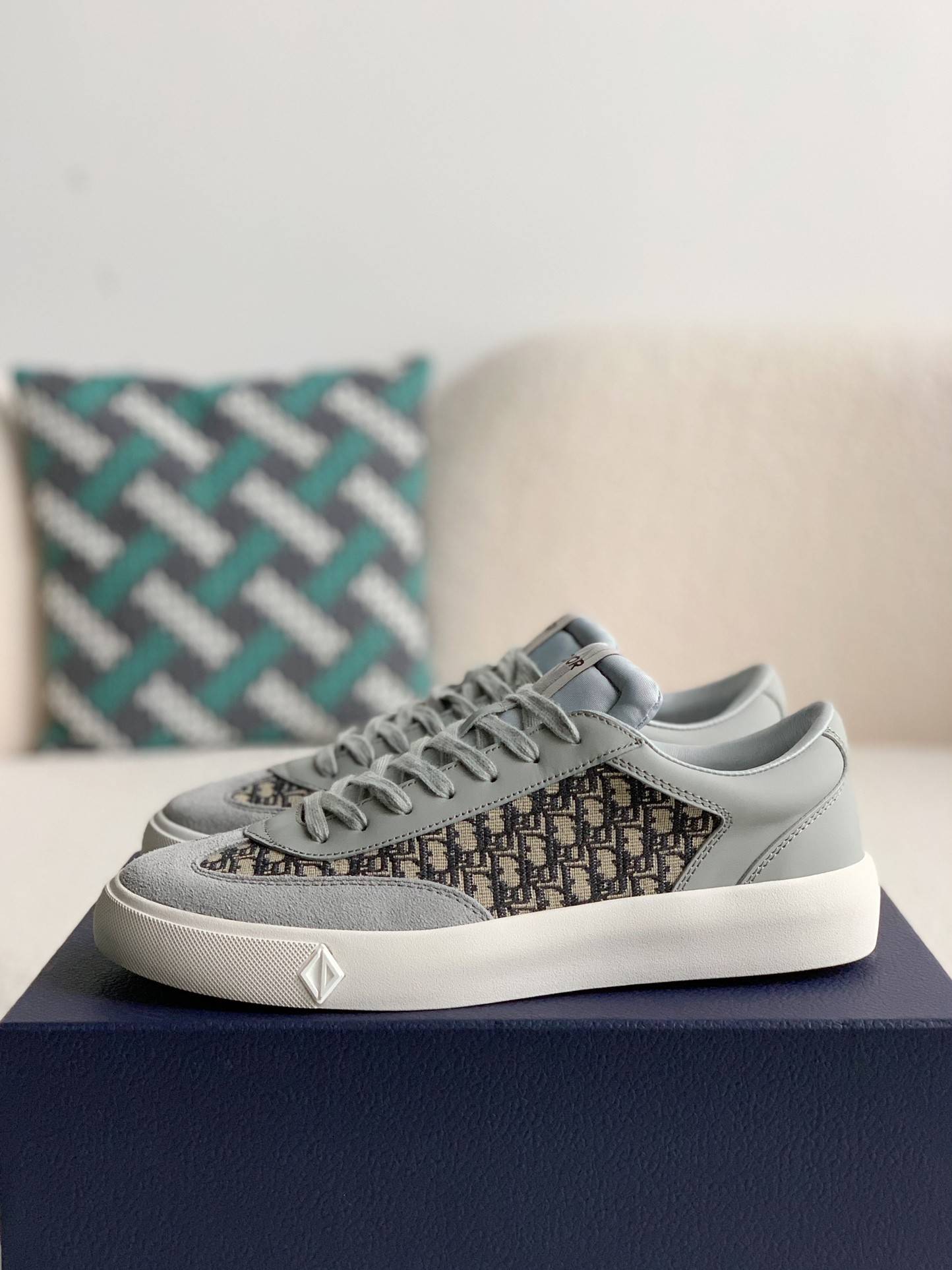 D*OR B23 low Sneaker