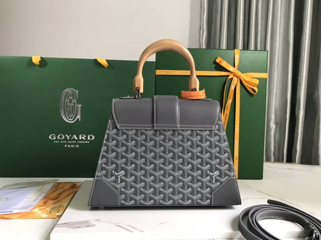 G09ard Saigon PM small bag, top quality!   Size: 28 * 20 * 12cm