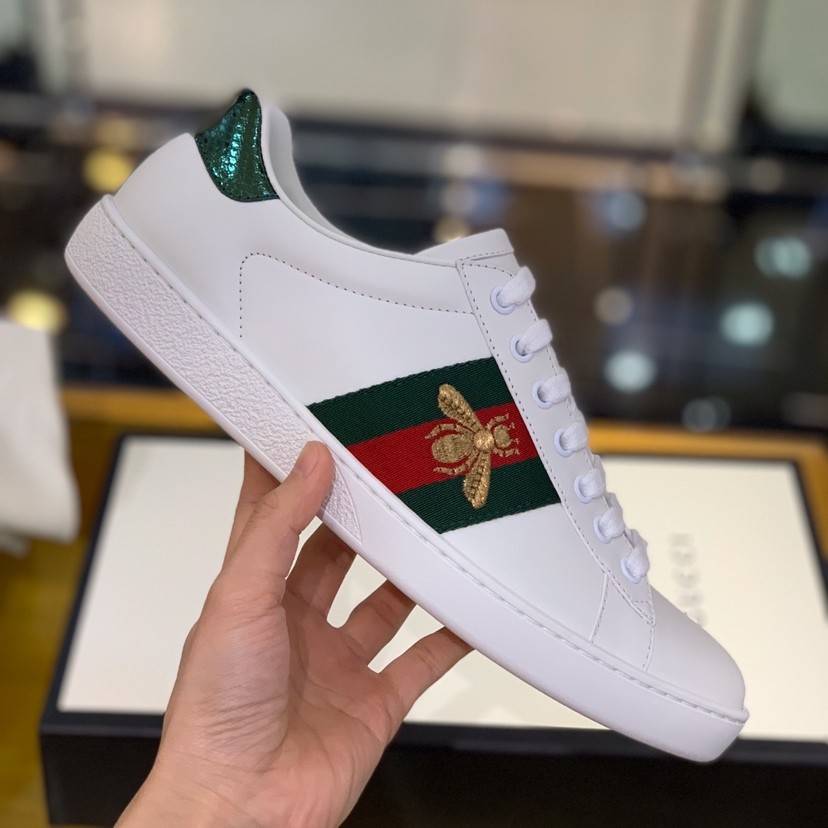 GU*Isneakers S*pport chip phone sensing