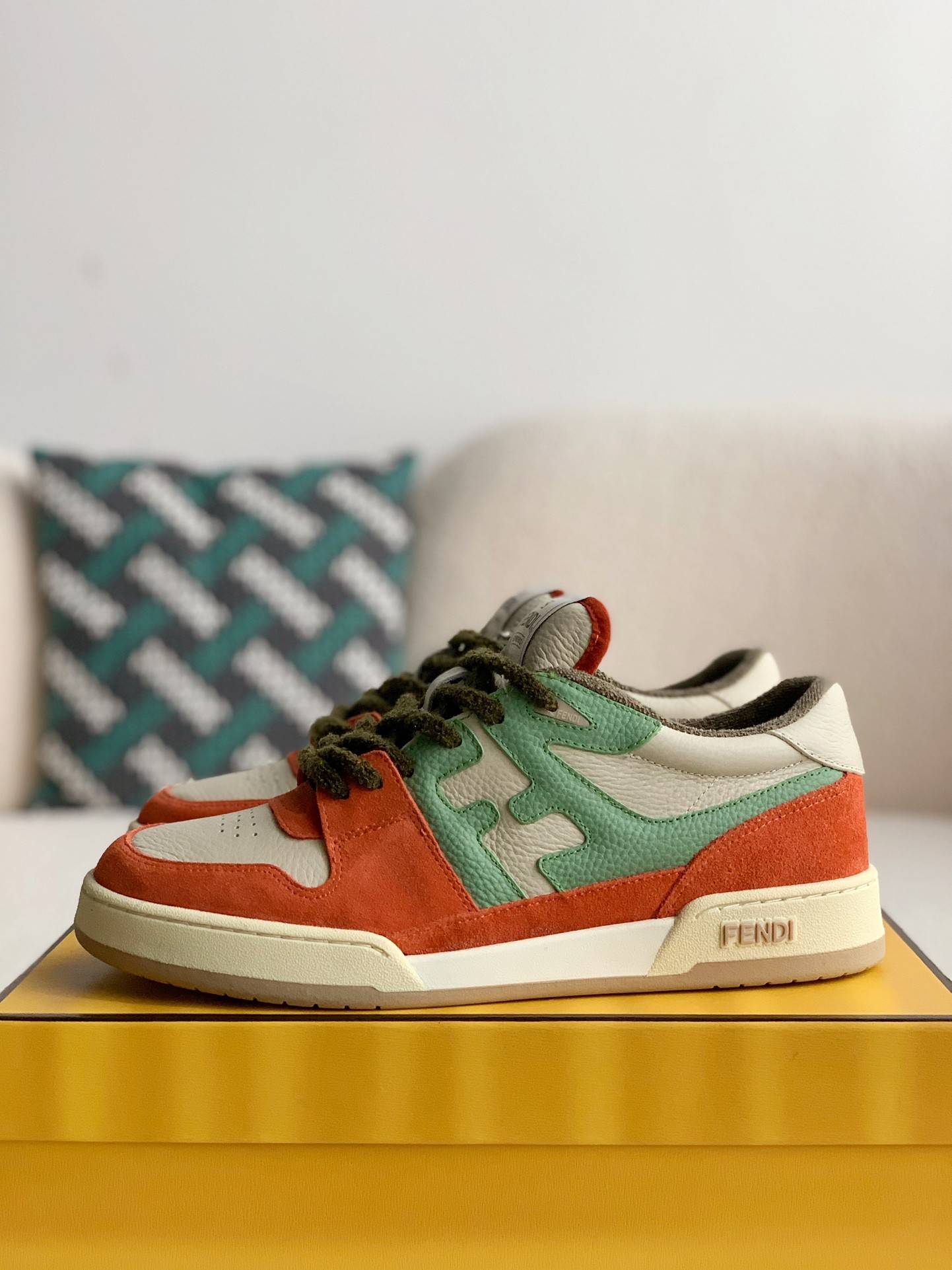 F**di retro Sneakers