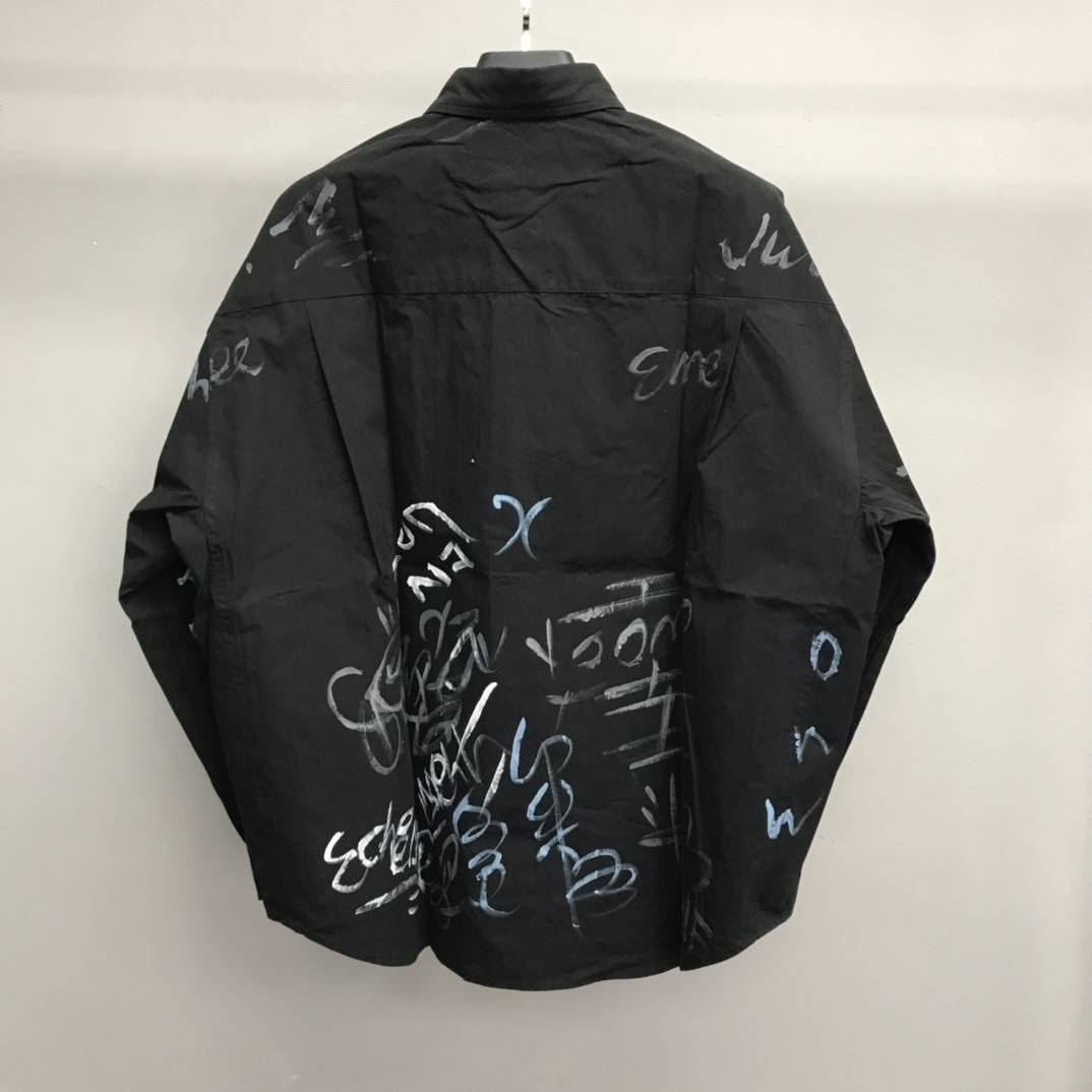 Ba1en*iaga BLCG graffiti long-sleeved shirt