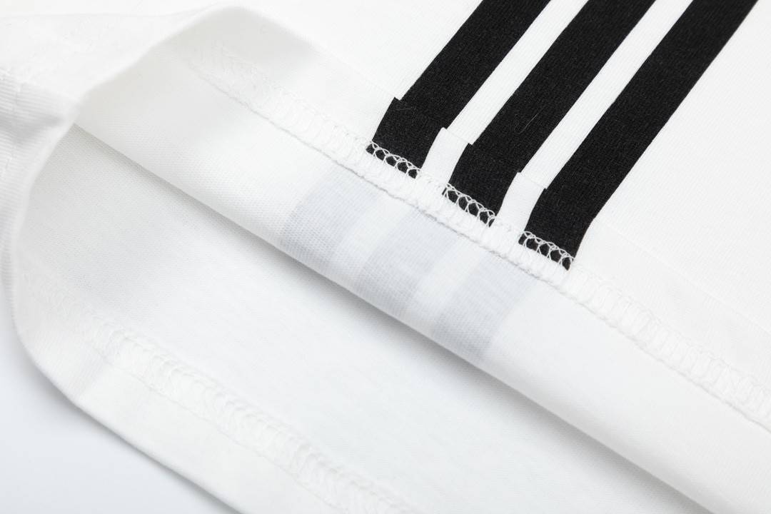Gvc*1 23SS double G vertical stripe foam printed t-shirt