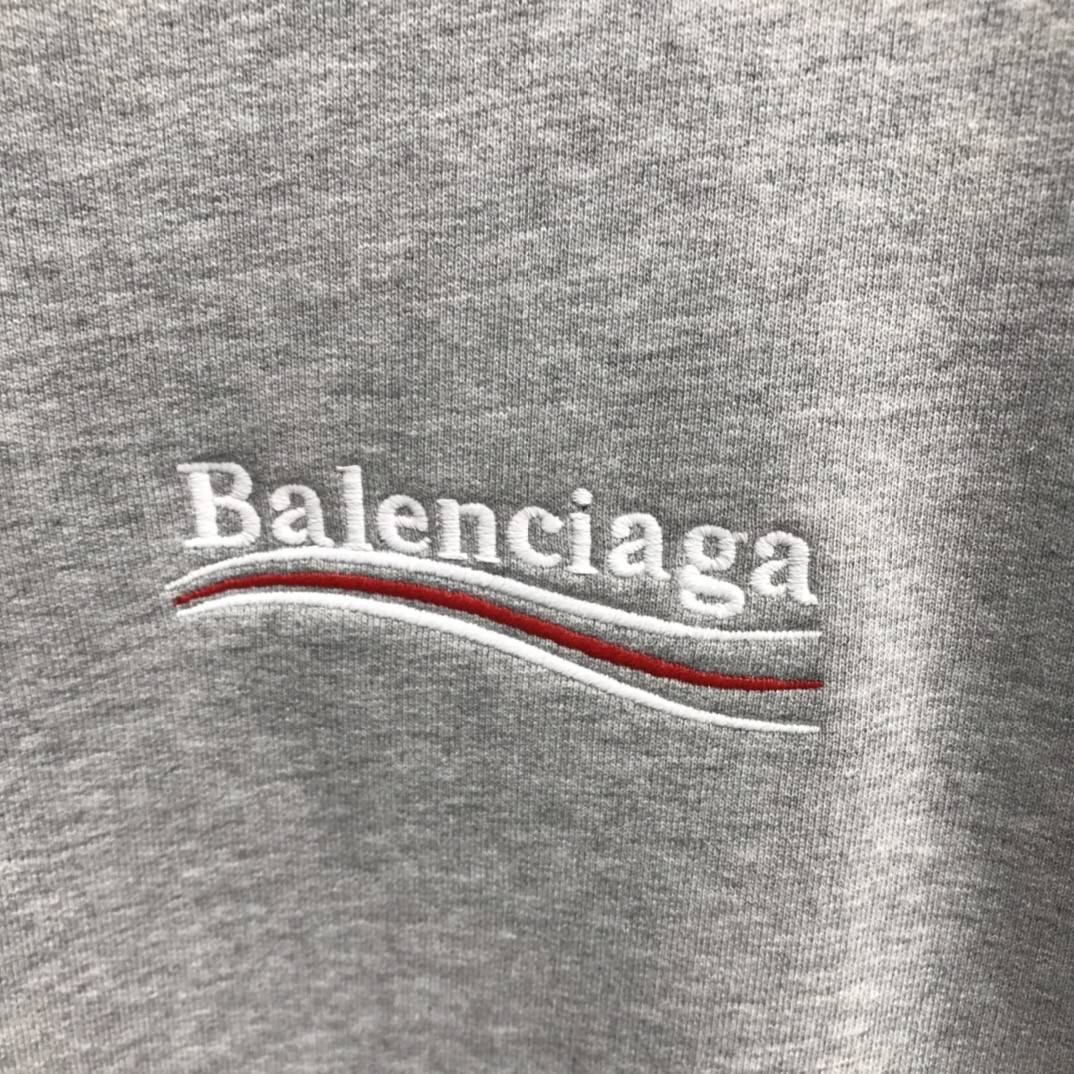 Ba1en*iaga Cola crew neck sweatshirt