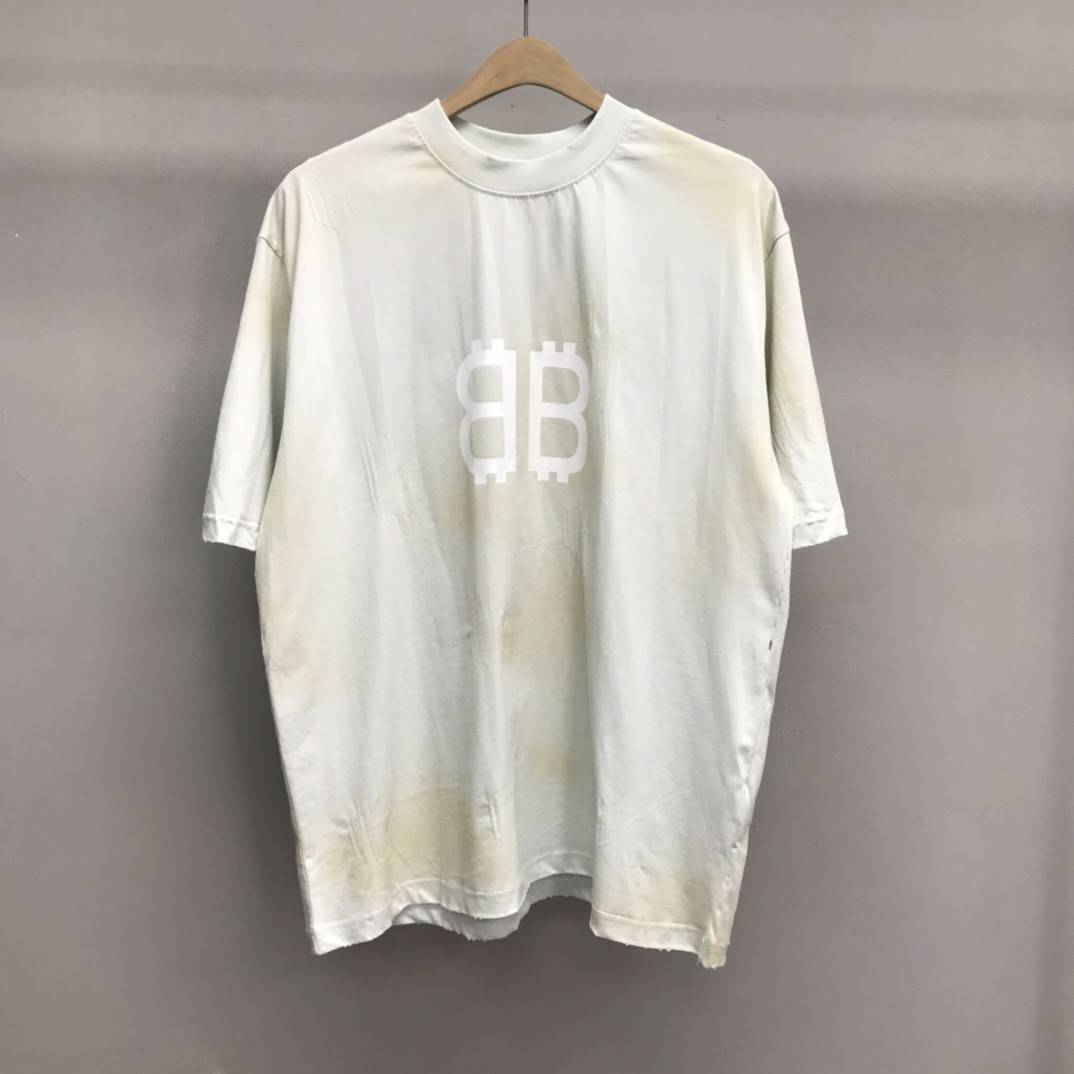 Ba1en*iaga BB Industrial Cement Painted T-Shirt