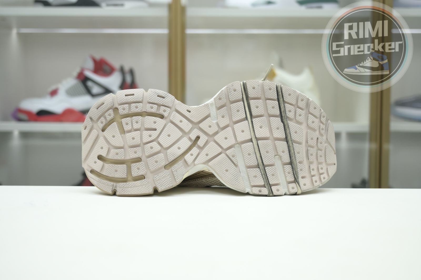 Ba1en*iaga PHANTOM SNEAKER