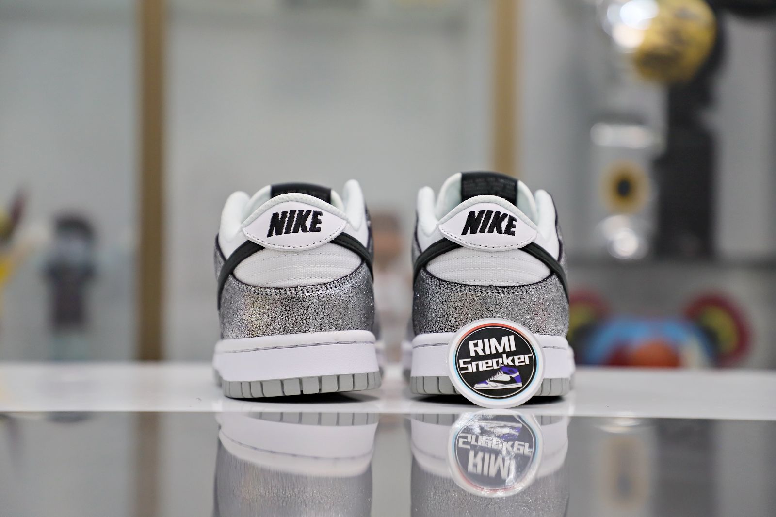 WMNS DUNK LOW