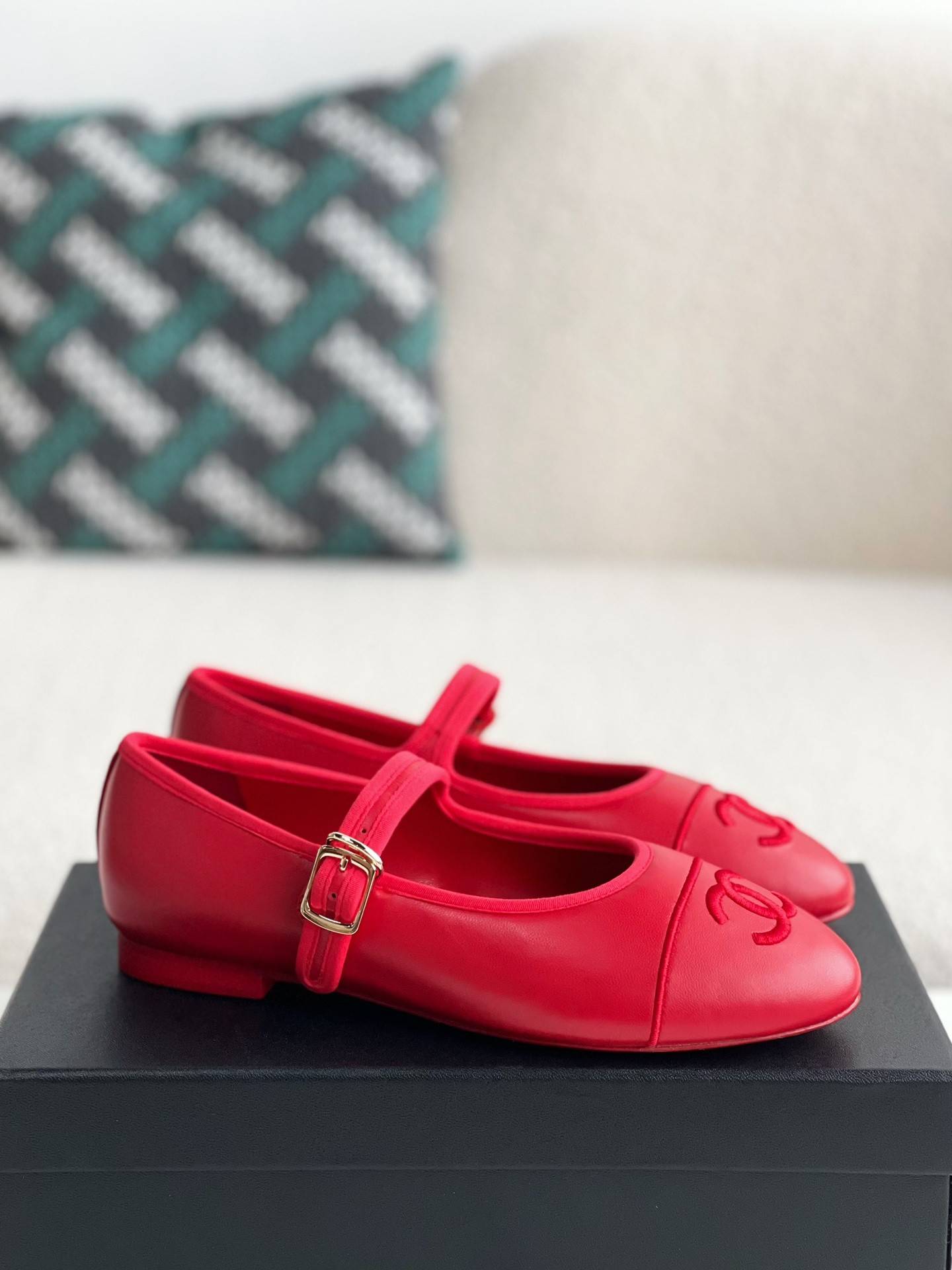 CH*EL Casual shoes
