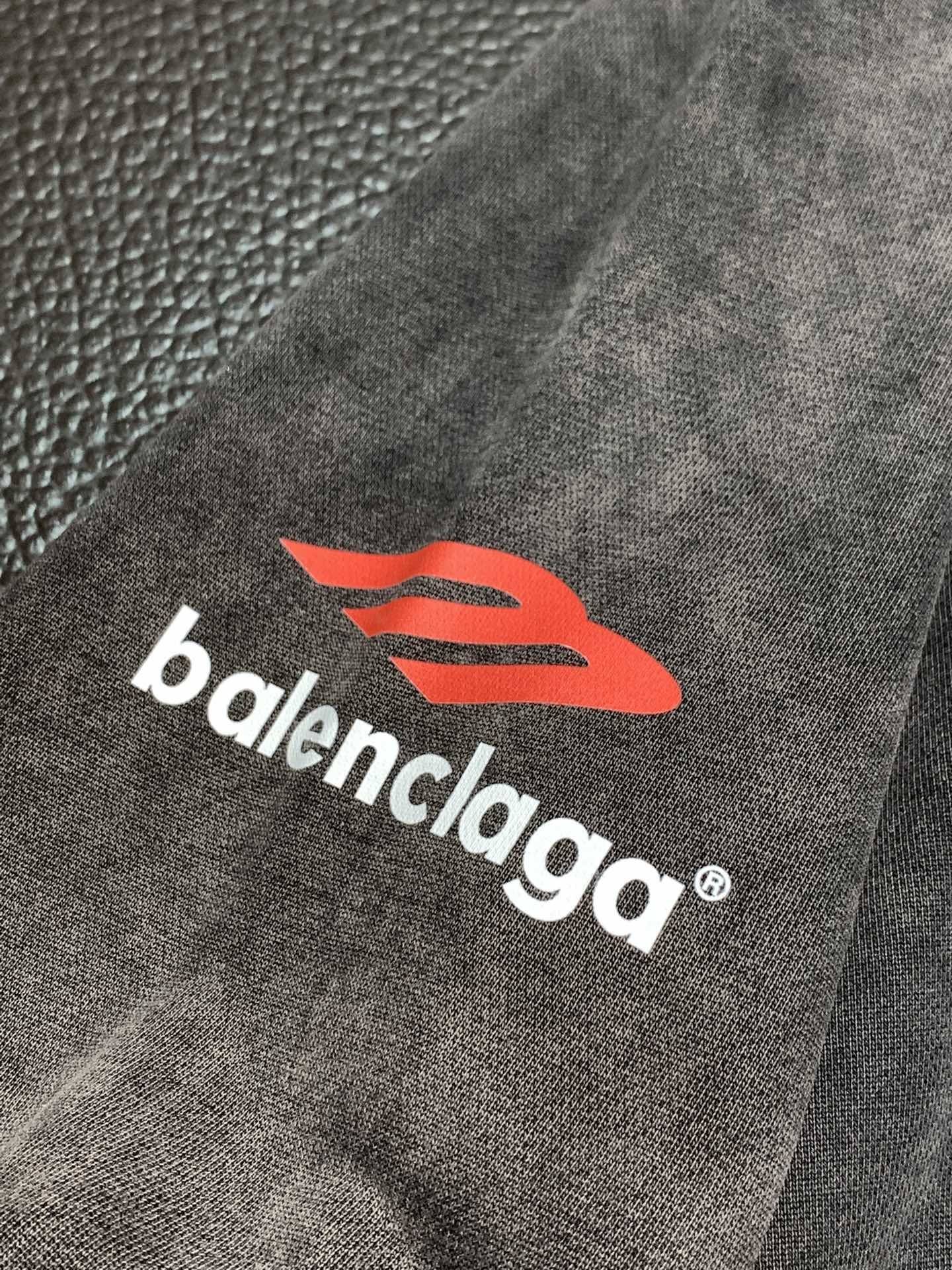 Ba1en*iaga  Men