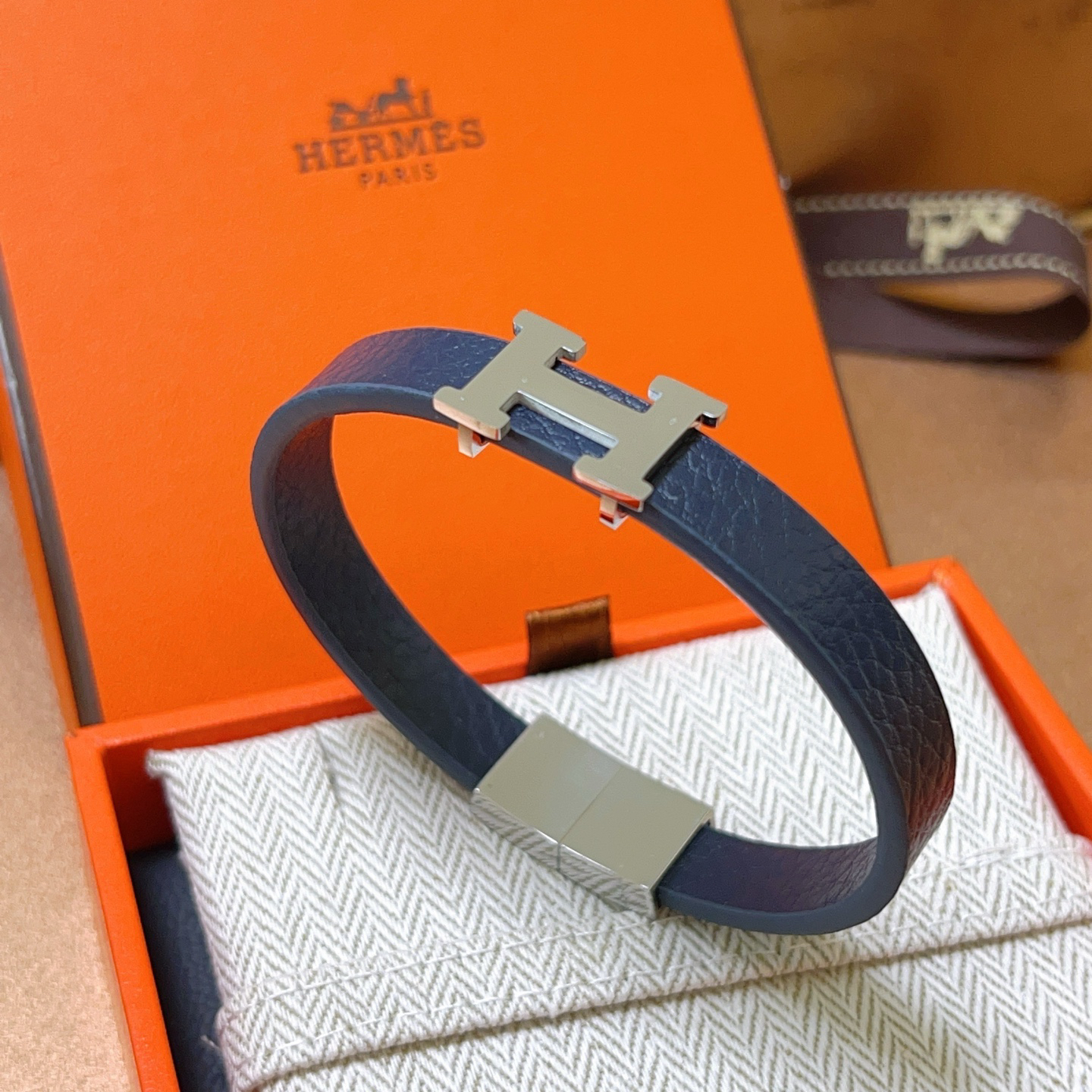 H**me5 leather strap pure handmade leather material series 18k gold bracelet
