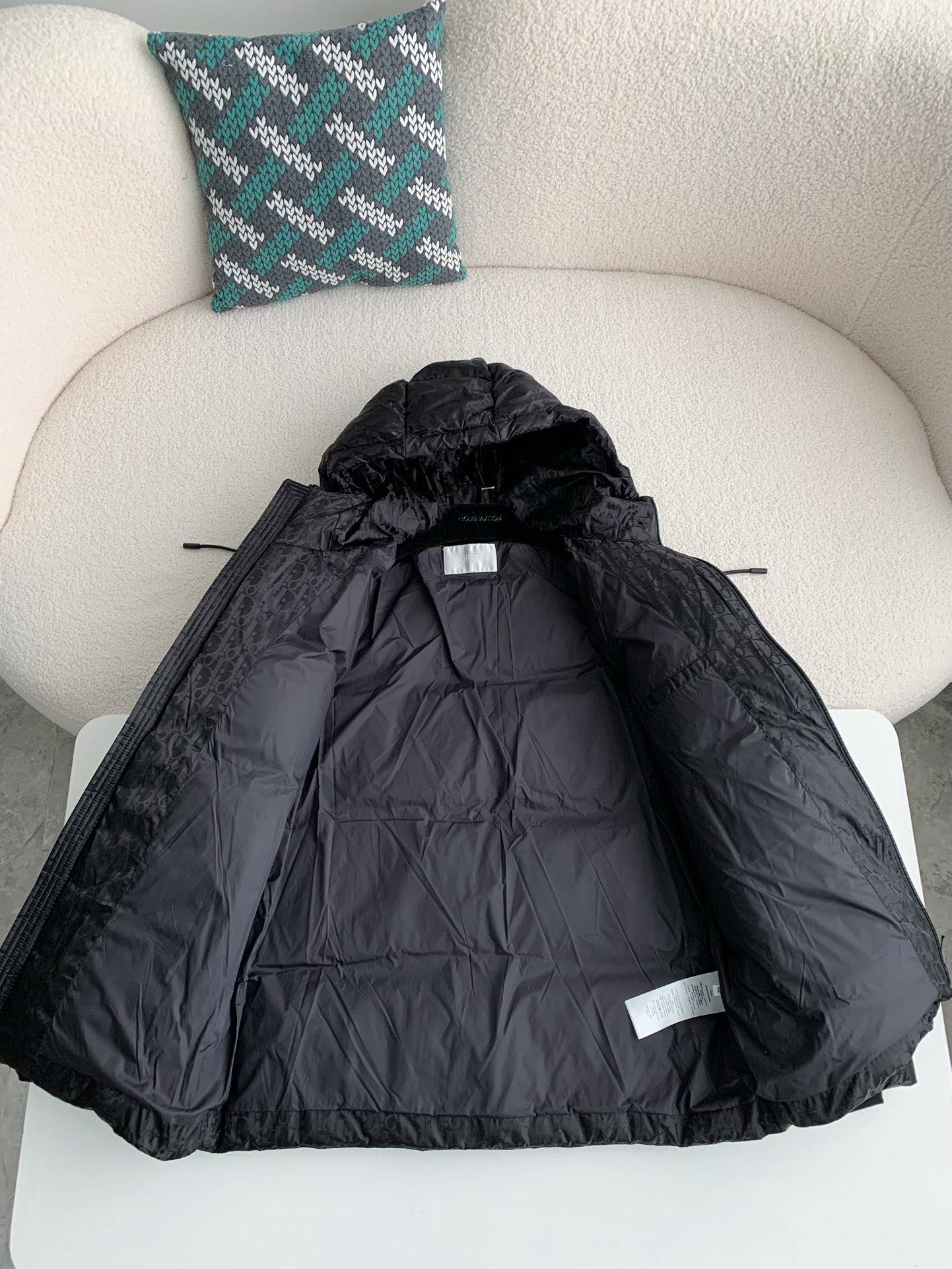 D10r Logo Printed Down Jacket