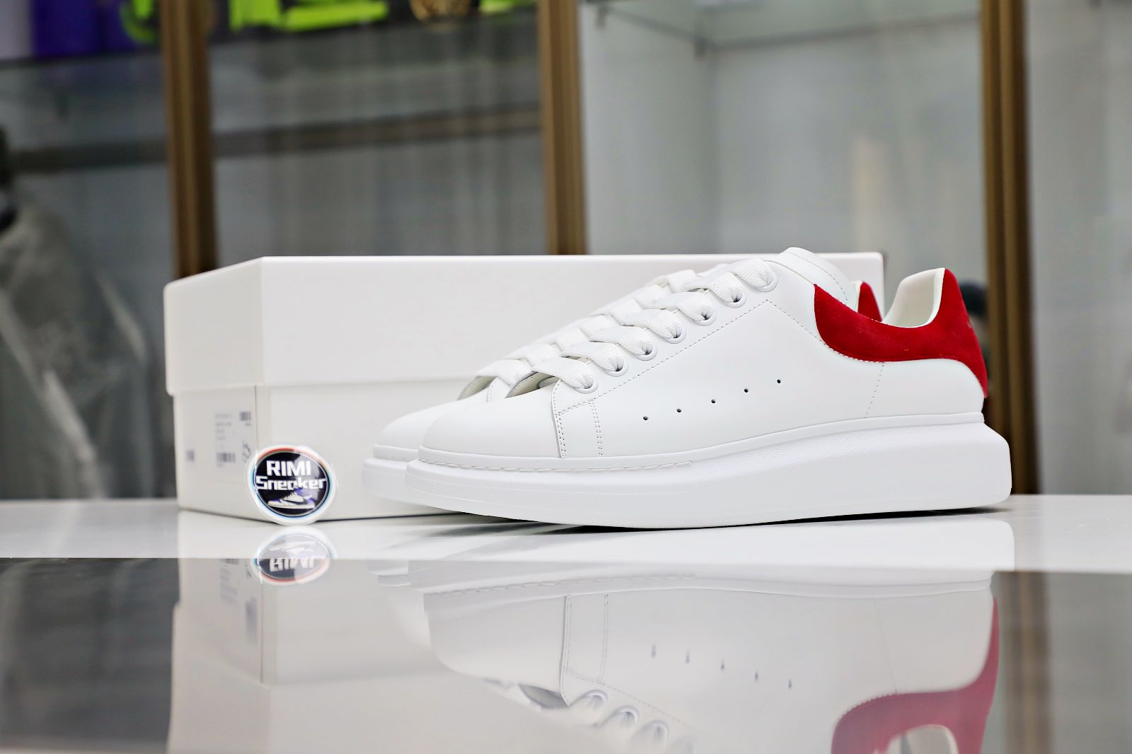 ALXNDER MC Mcqv*en WHITE SMOOTH CALF LEATHER RED SUEDE