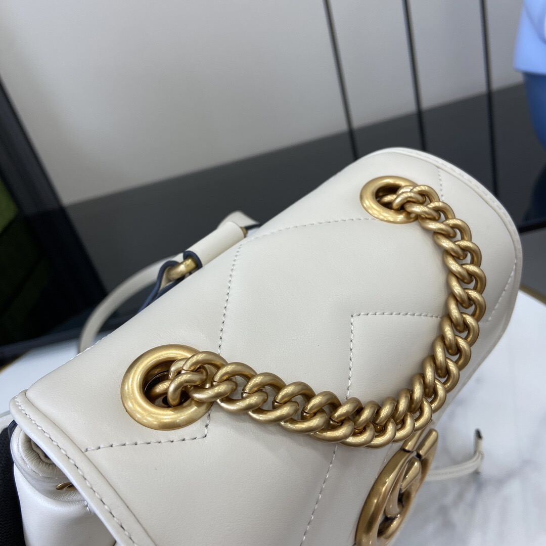 Gvc*1 Marmont Series Mini Backpack Model: 777253 Size: 20*19*11cm