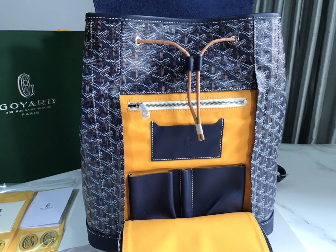 G09ard Alpin Mountaineer Backpack, Top Quality!  Size: 39 * 32 * 15.5cm