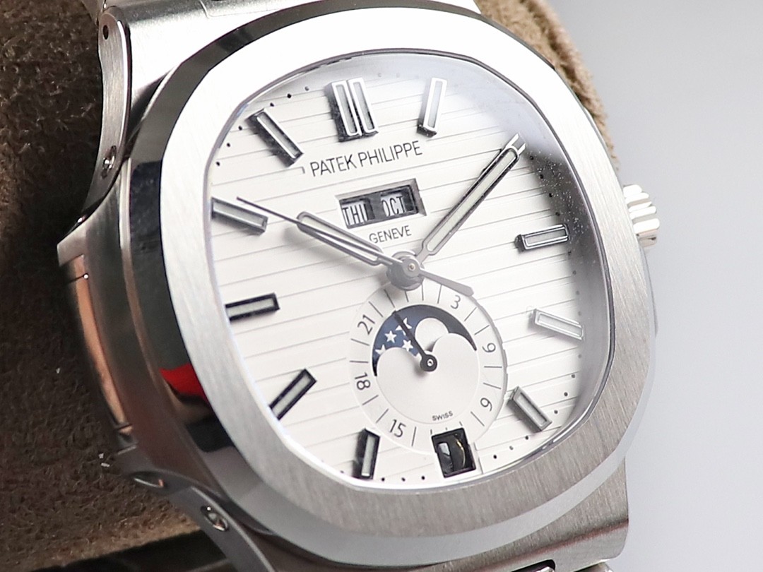 Pat*k Phi1i*pe 5726 series watch