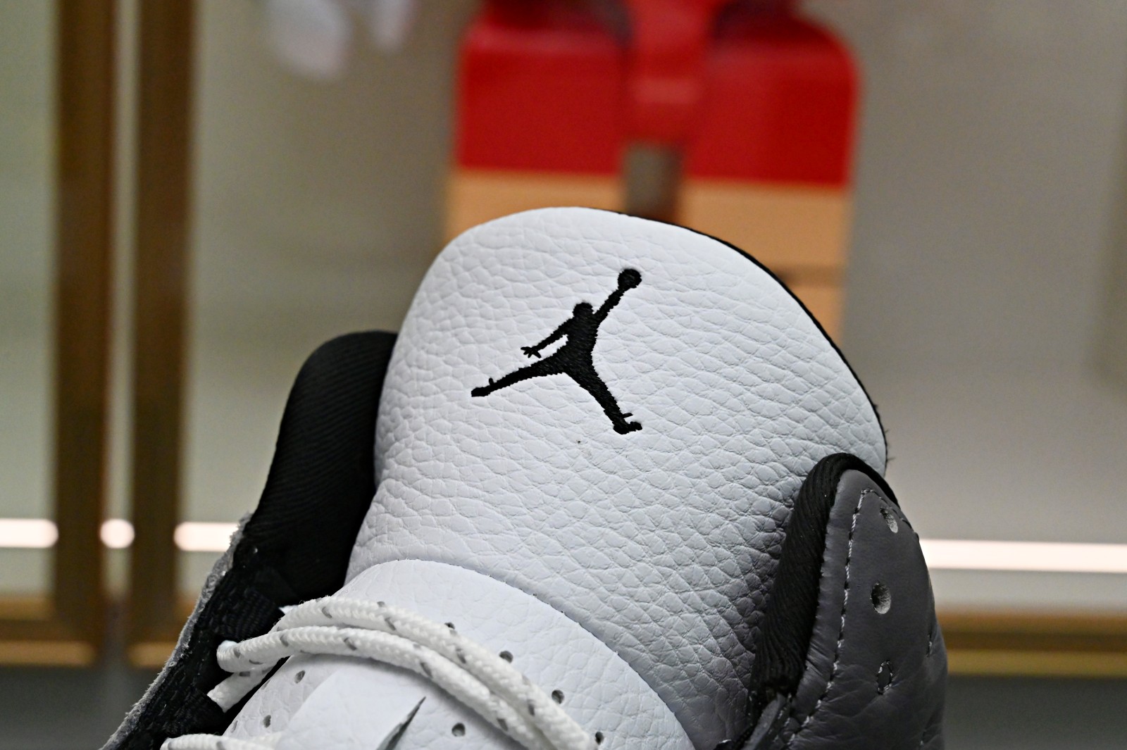 AIR JORDAN 13 RETRO