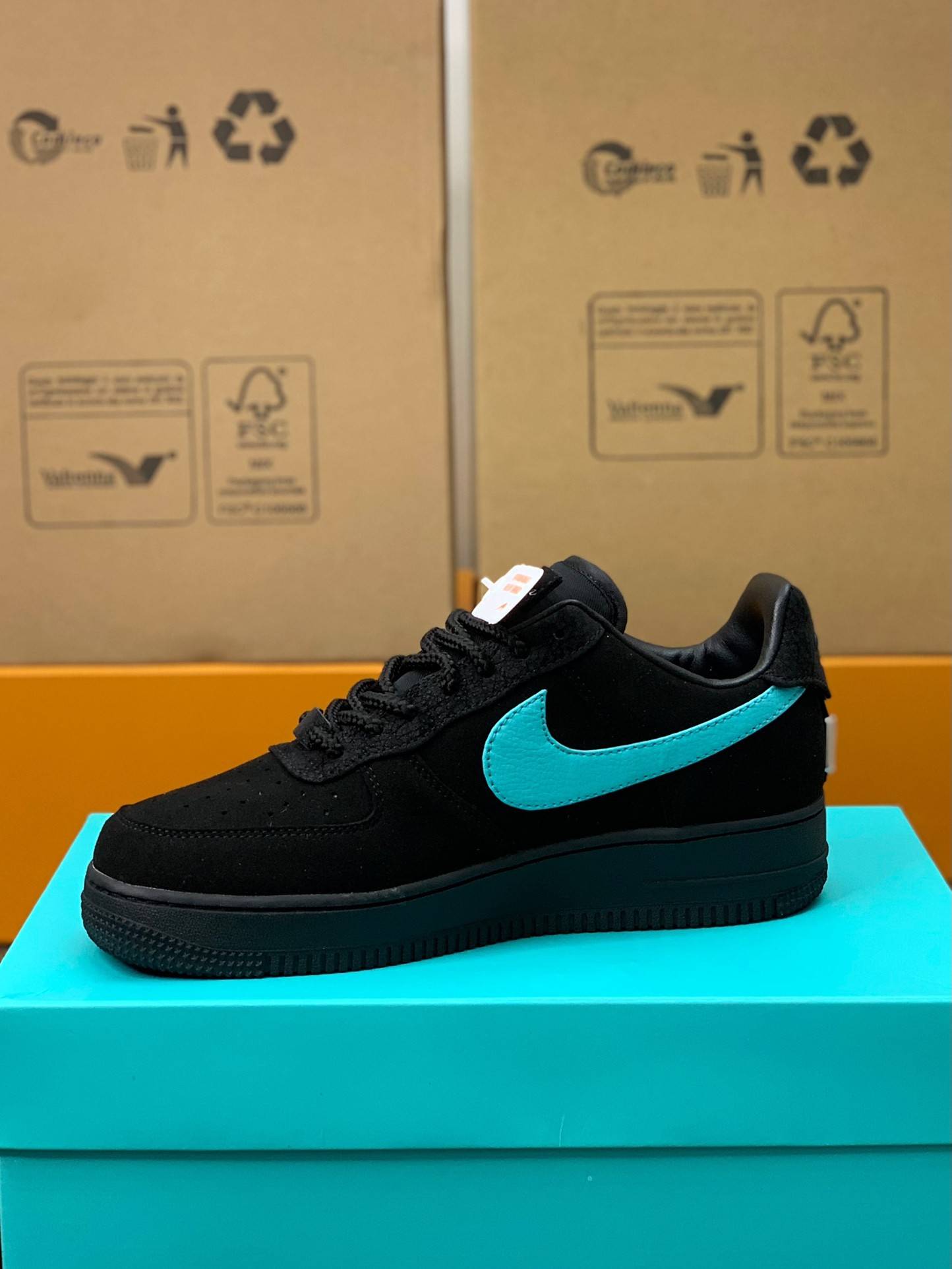 NIKE Air Force 1 Low T*f*ny &amp; Co. Sneakers