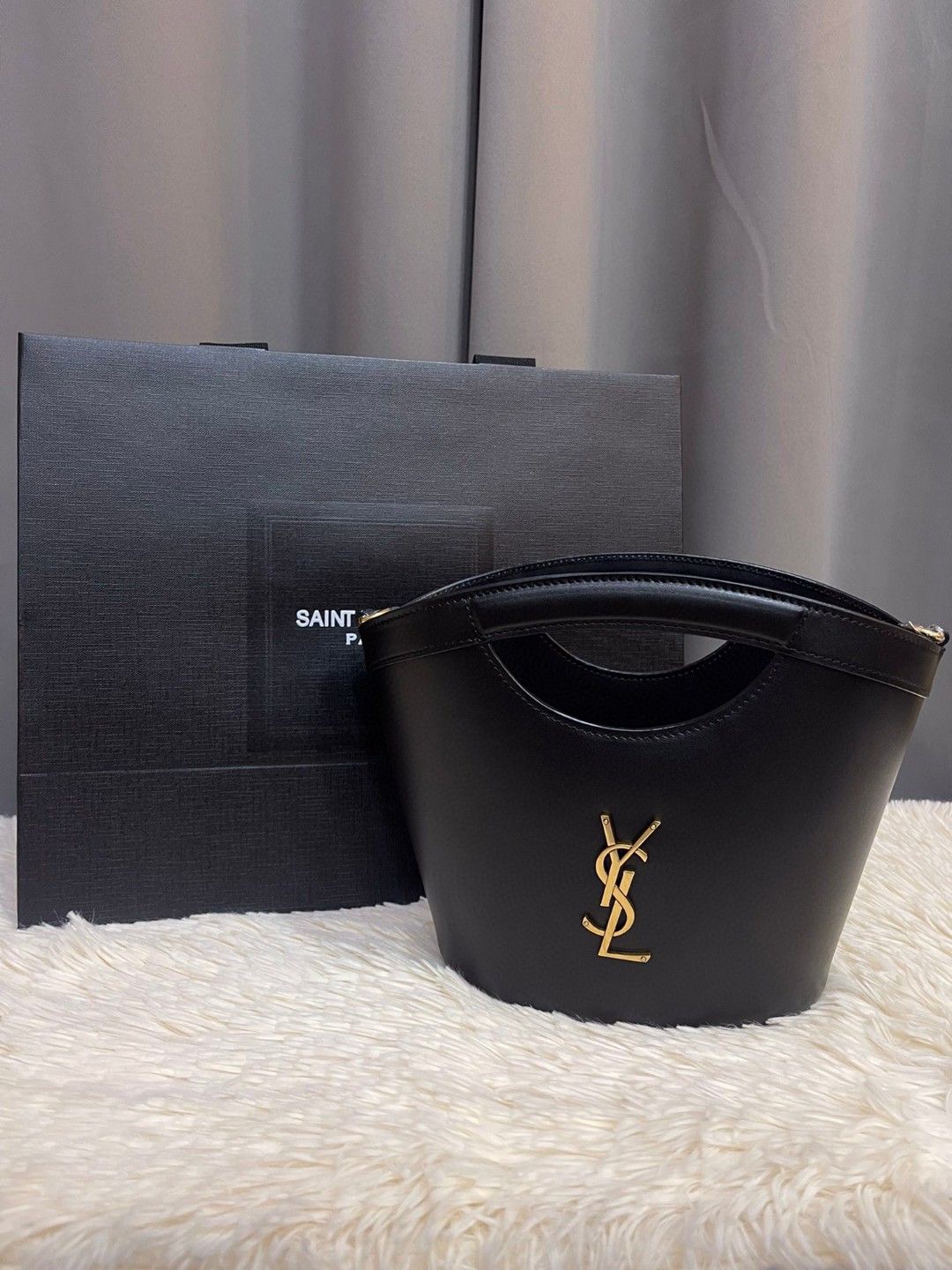 Y51 LEATHER New Edition Basket Smooth Tote Bag Style: 791069 Size: 29x19.5x10CM