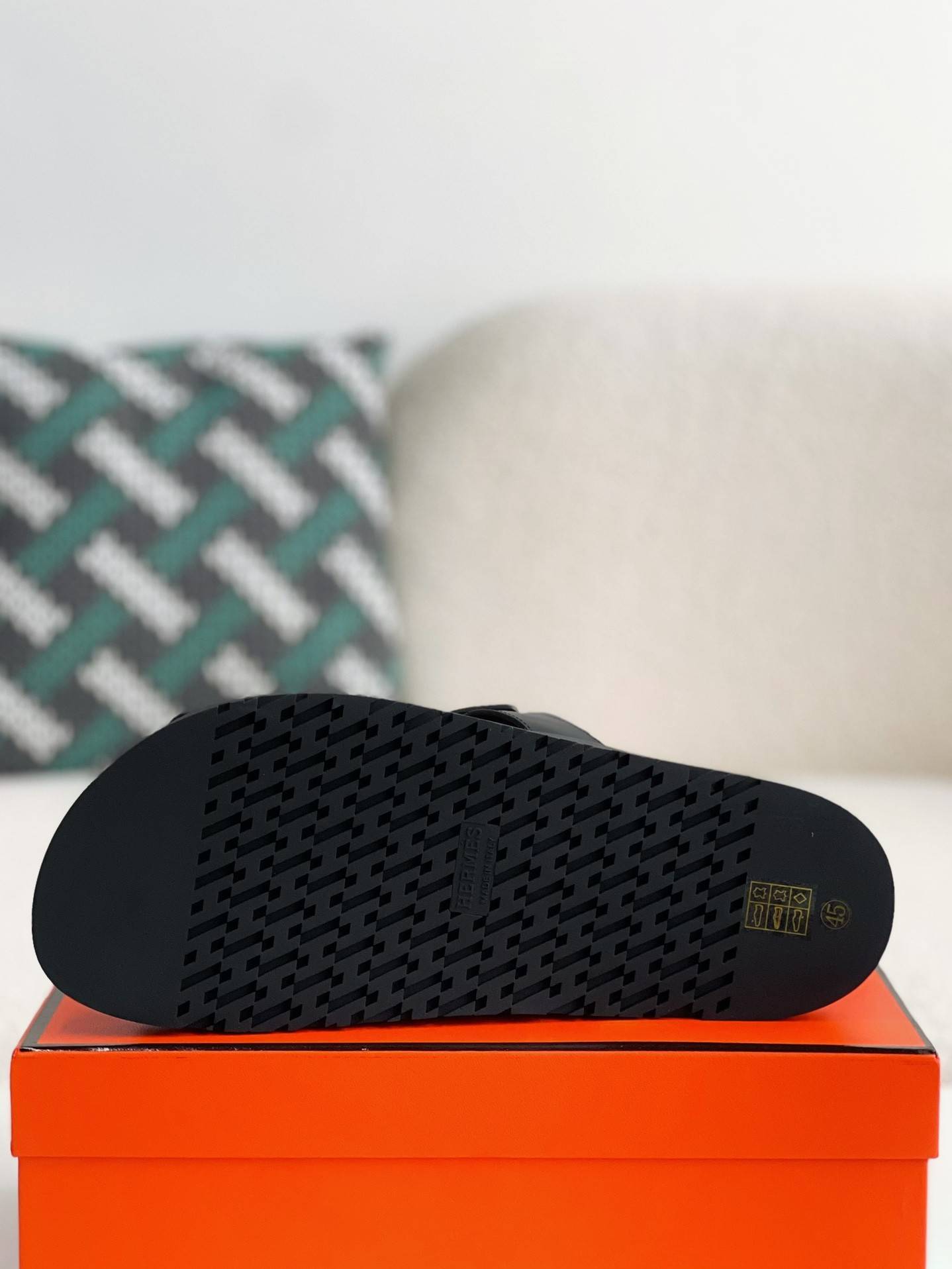 H**me5 zmir sandal