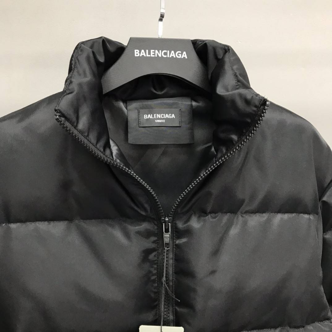 Ba1en*iaga down jacket