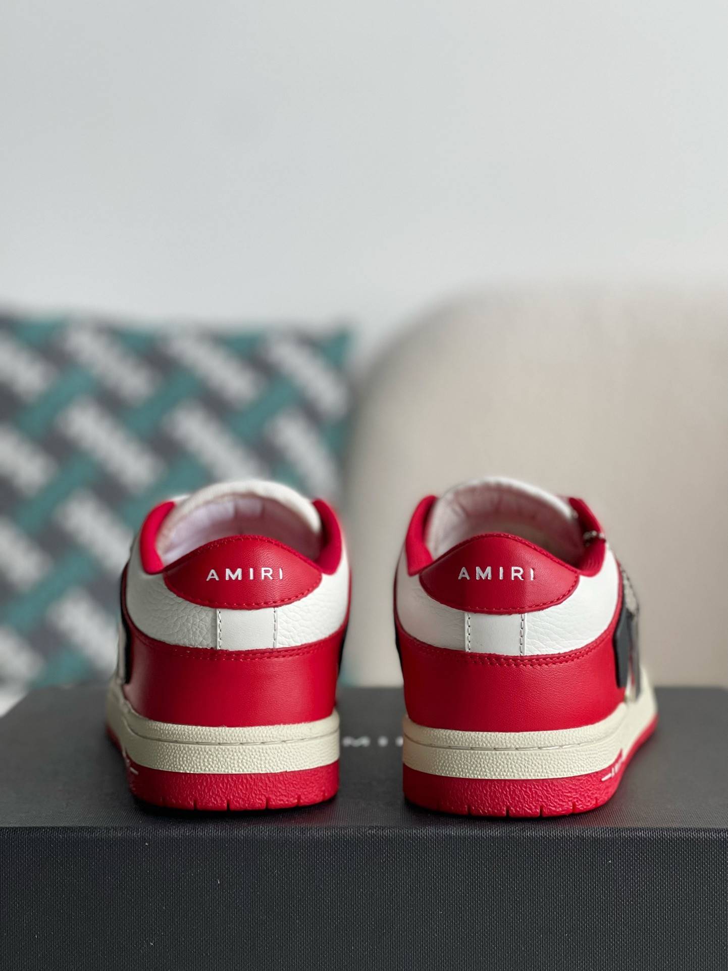A*RI Bone Sneakers
