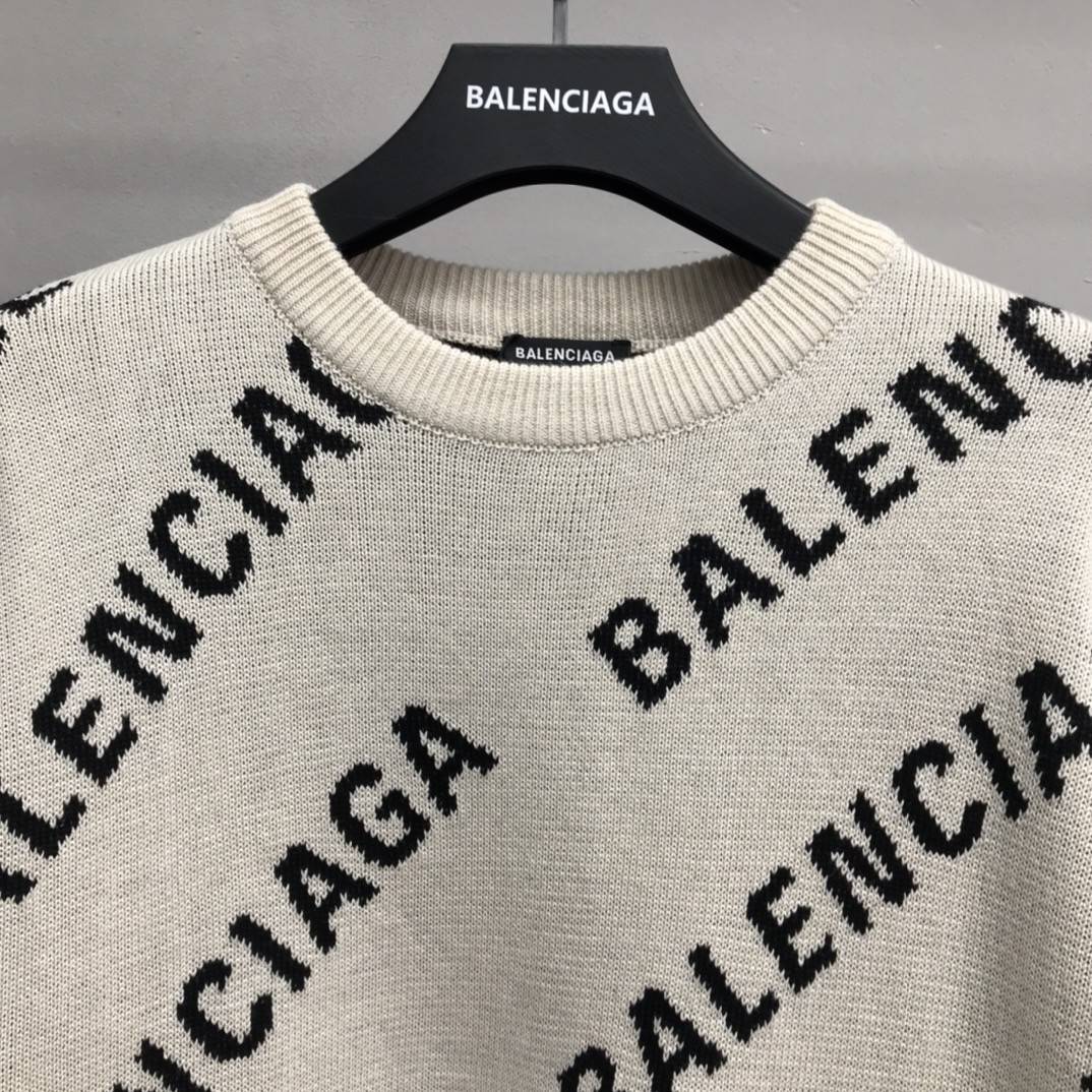 Ba1en*iaga letter sweater