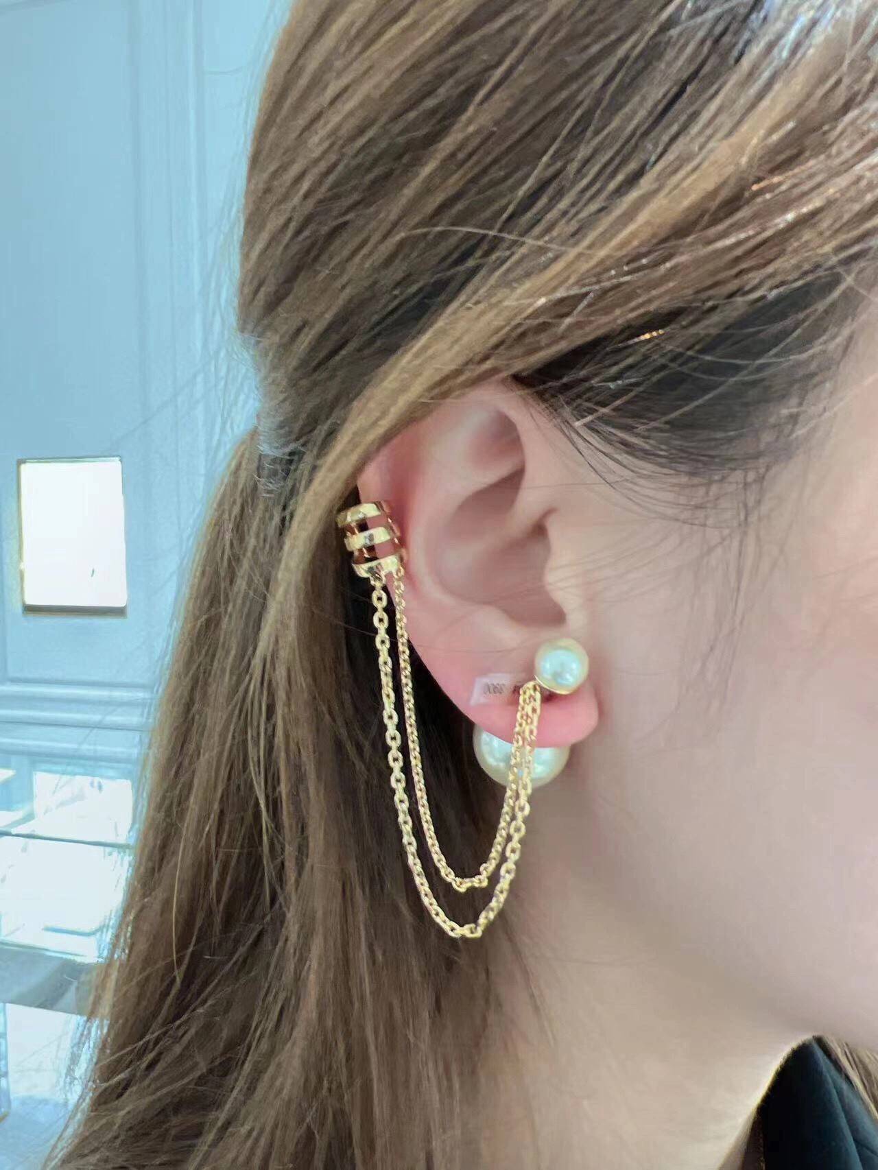 D10r single double-chain stud earrings
