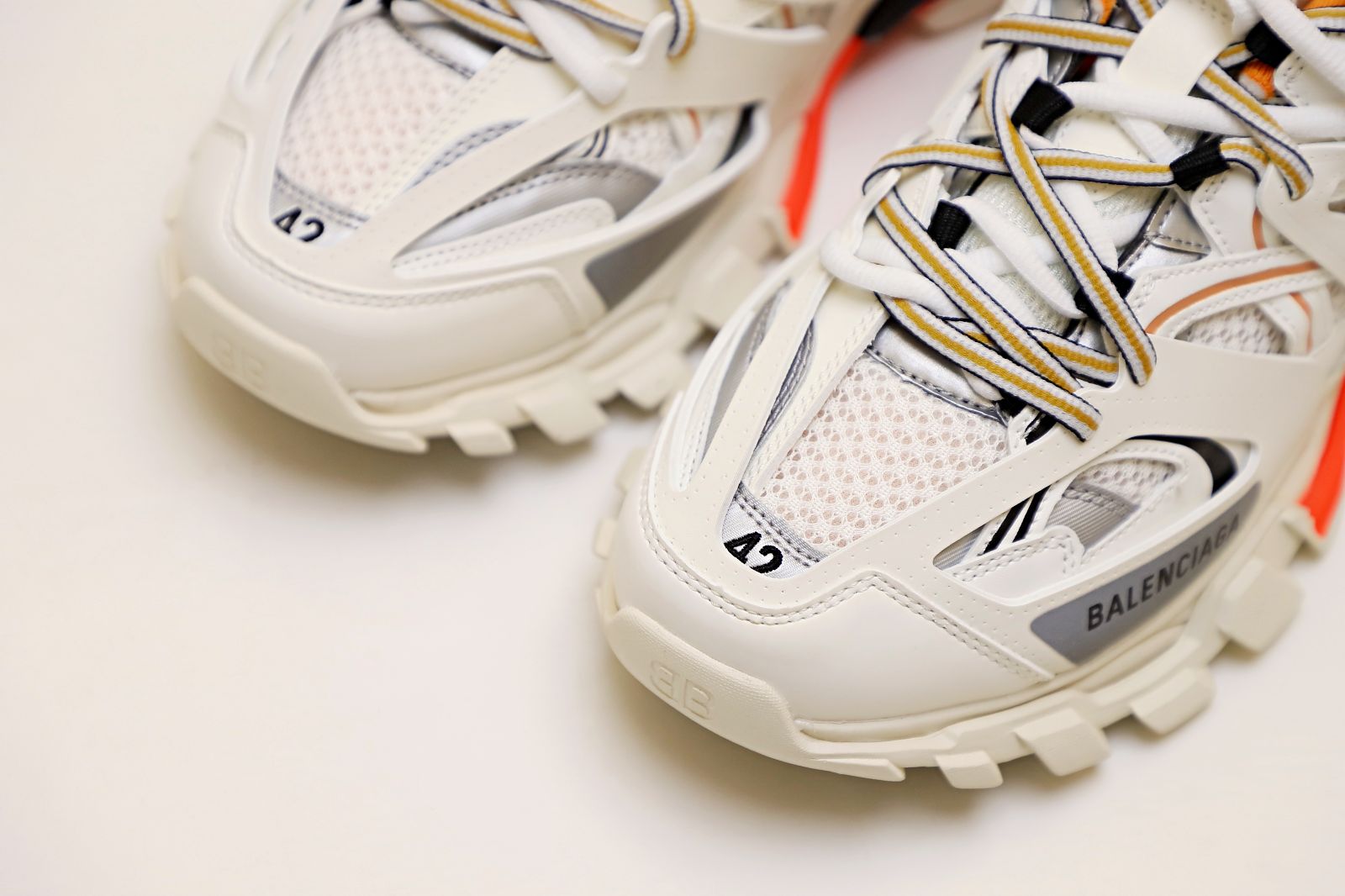 Ba1en*iaga TRACK TRAINER