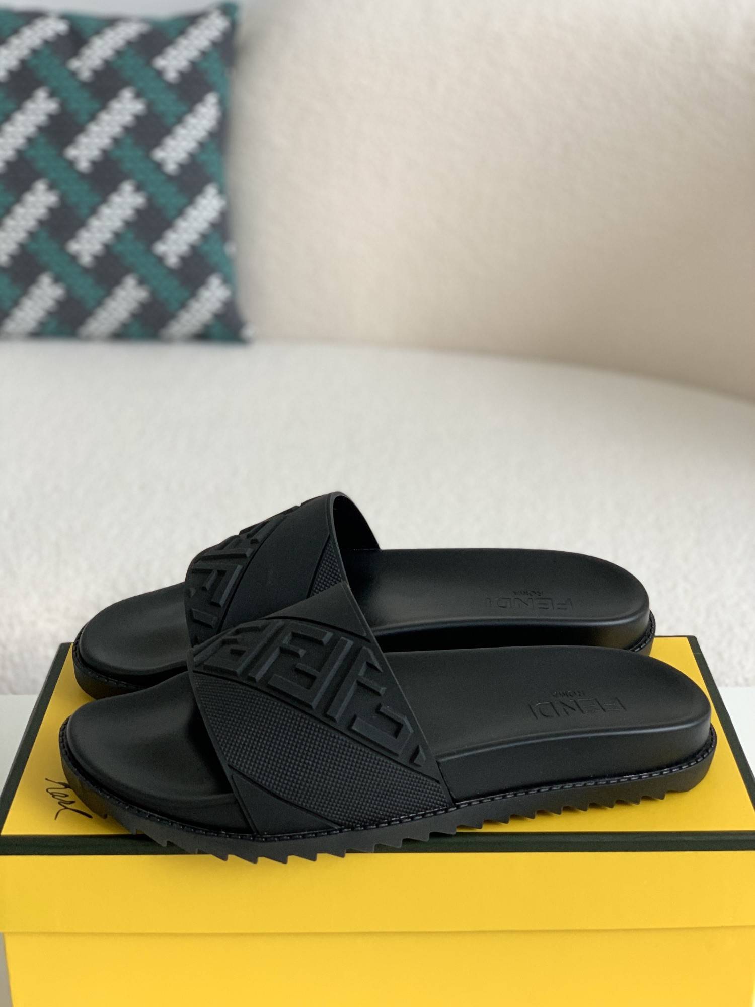 F**di slippers