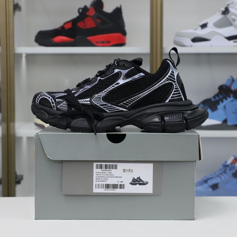 Ba1en*iaga PHANTOM SNEAKER